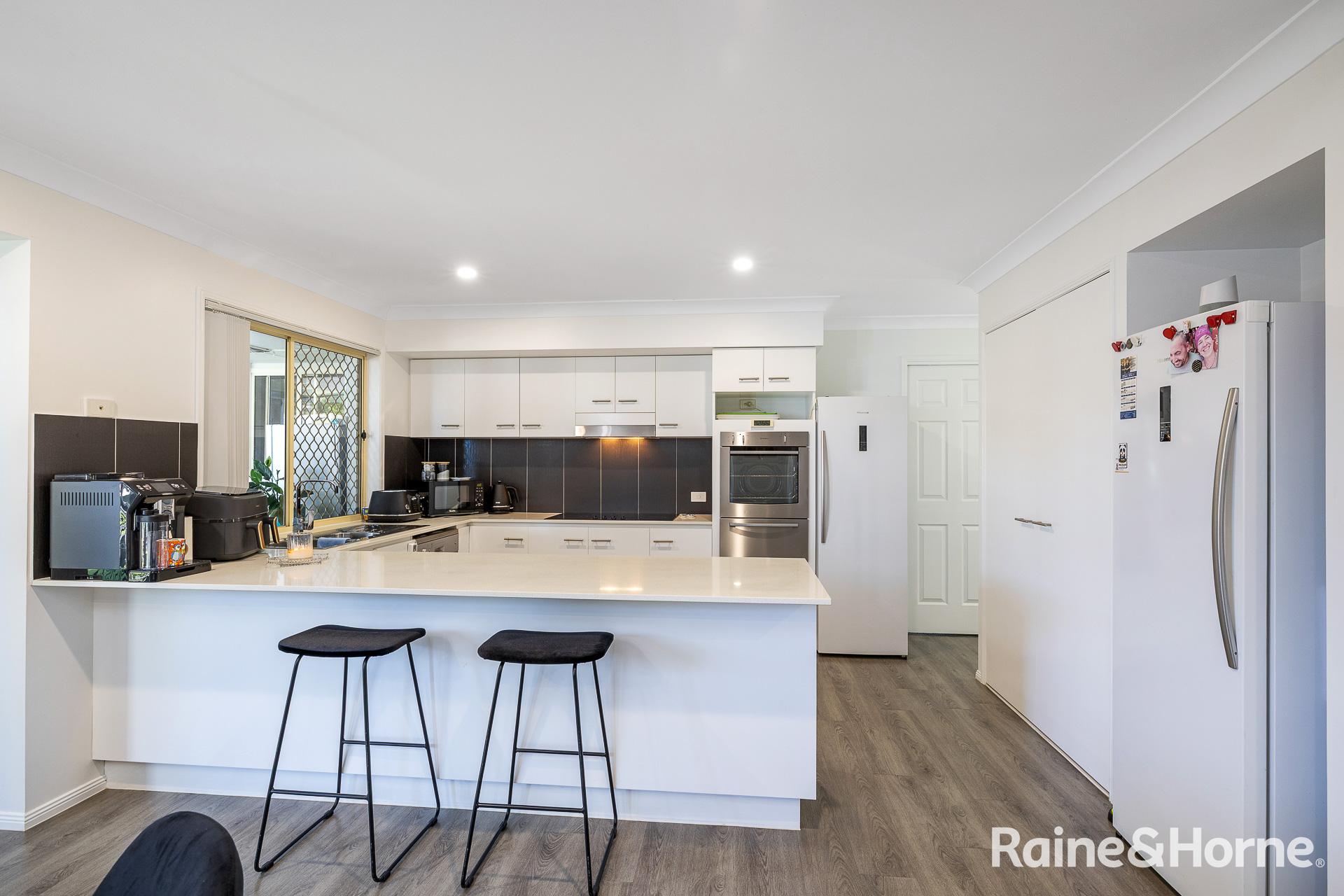 1/1 Falkirk Parade, Redland Bay, Qld, 4165 - Image 8