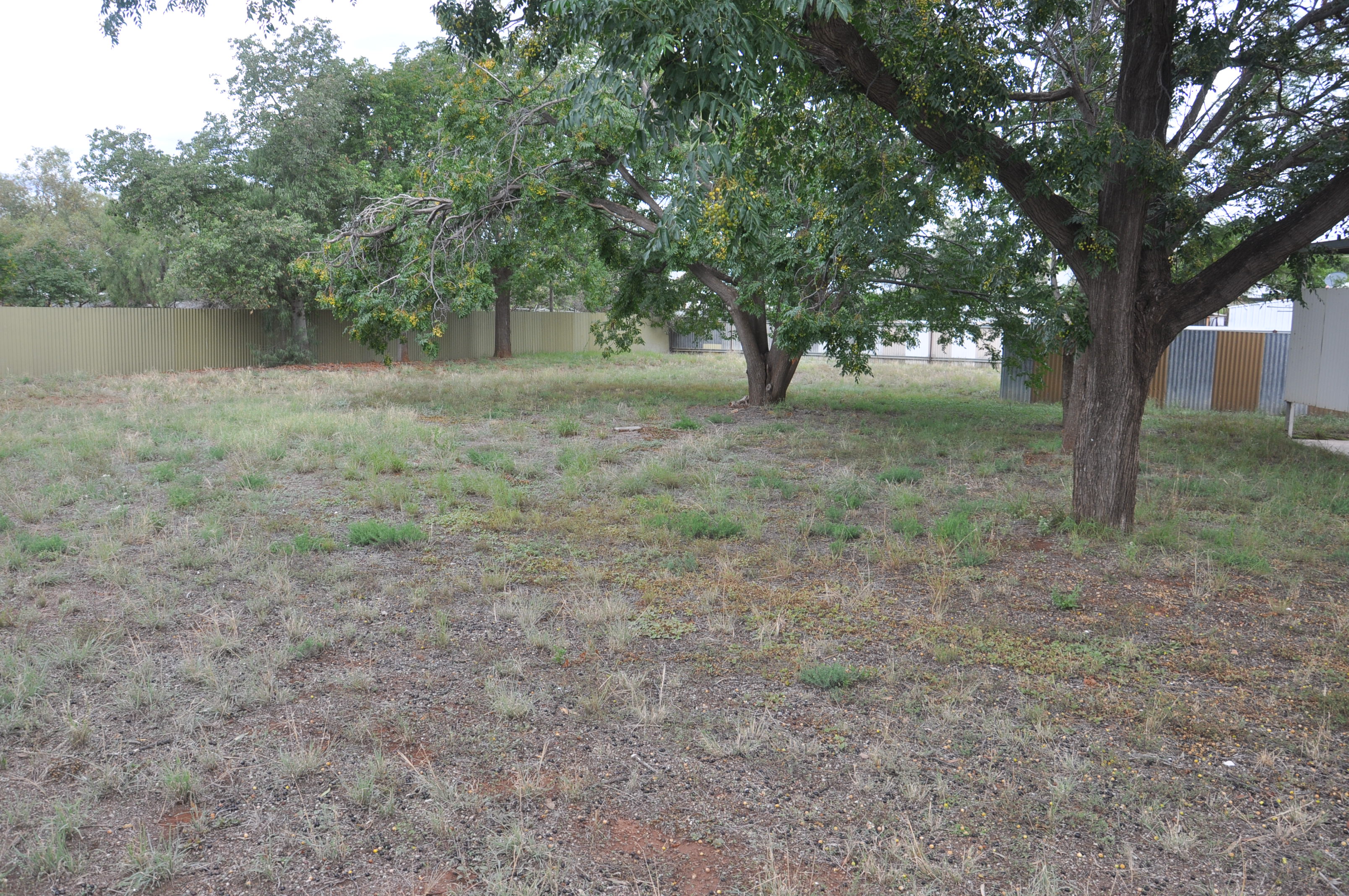 6-bedroom unit at 12-14 Monaghan Street, Cobar, Nsw, 2835, Cobar, New South Wales