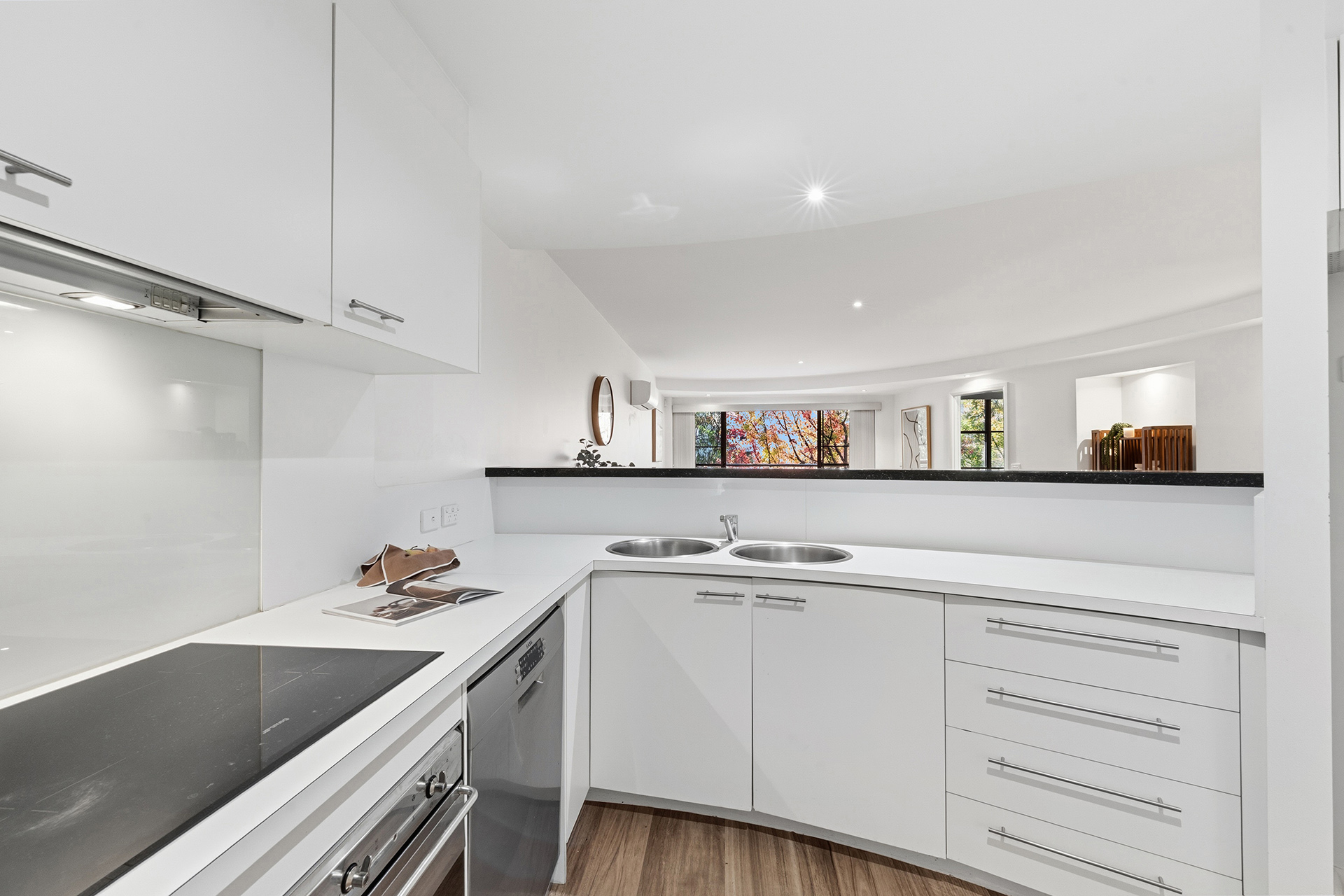 3-bedroom unit at UNIT 10 GLENDALE 2 ELDRIDGE CRESCENT, Garran ACT 2605, Unincorporated Act, Australian Capital Territory