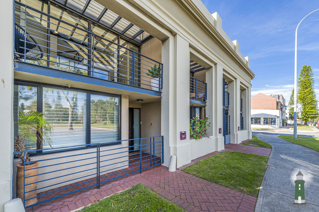 60H Marine Terrace, Fremantle, Wa, 6160 - Image 1
