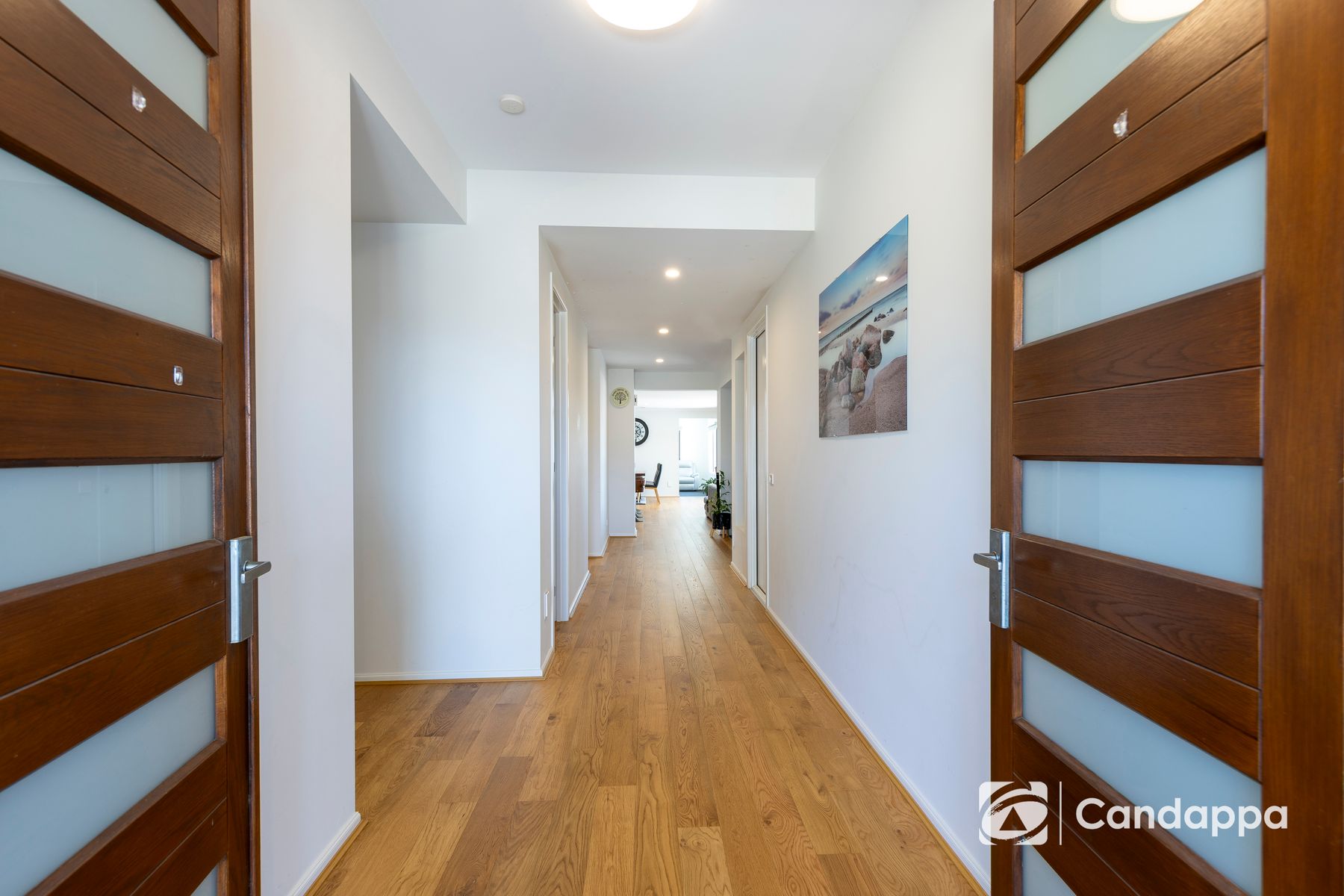 19 Wattleglade Avenue, Warragul, VIC 3820 - Image 2