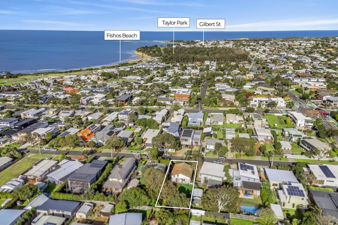 2-bedroom house at 28 Grandview Road, Torquay, VIC 3228, Surf Coast, Victoria