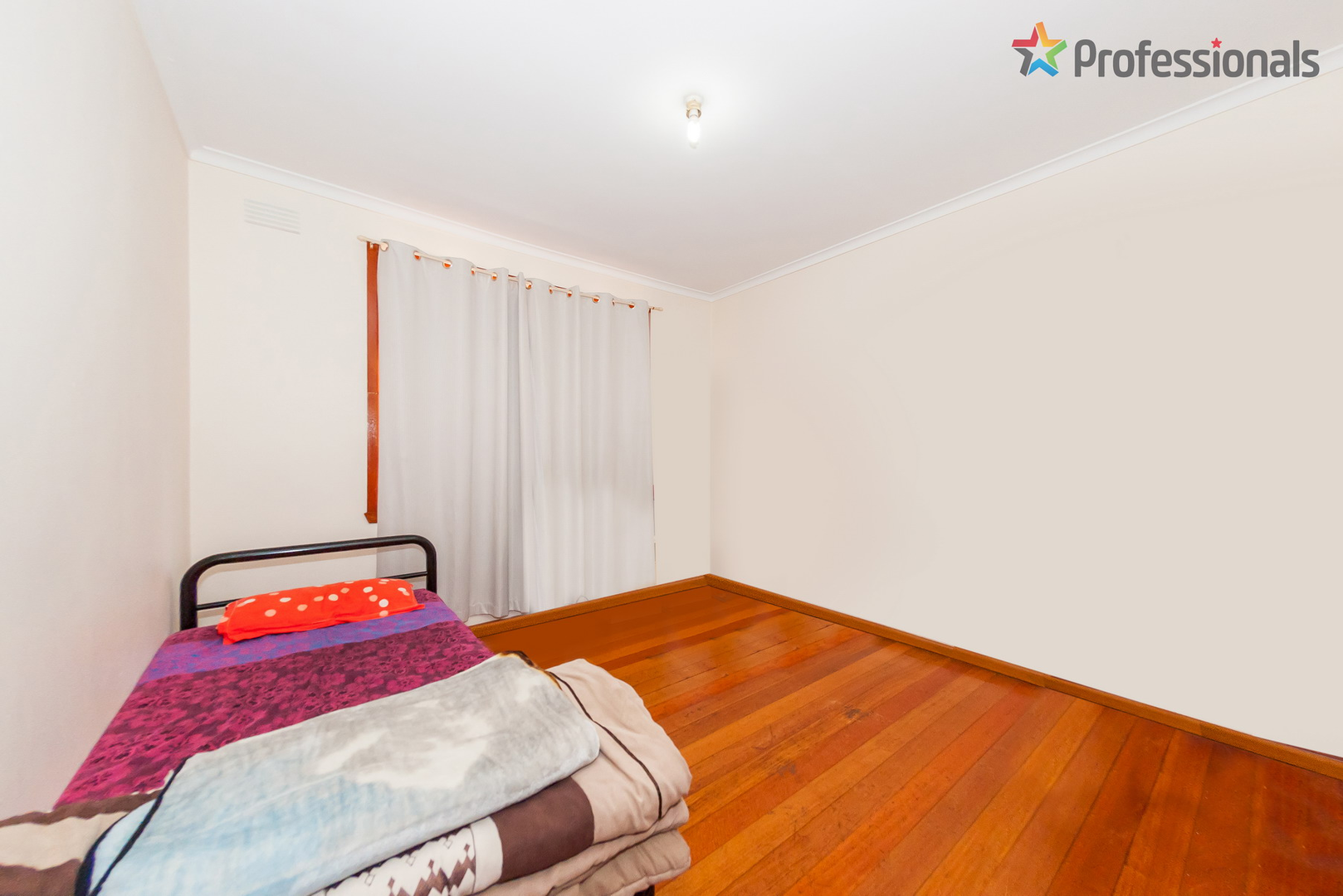 52 Rhodes Street, St Albans, VIC 3021 - Image 3