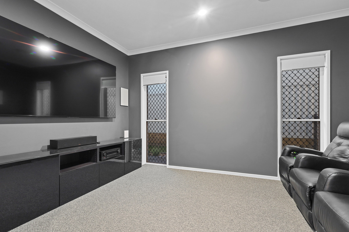 6-bedroom house at 7 Sherrard Street, Burpengary East, QLD 4505, Moreton Bay, Queensland