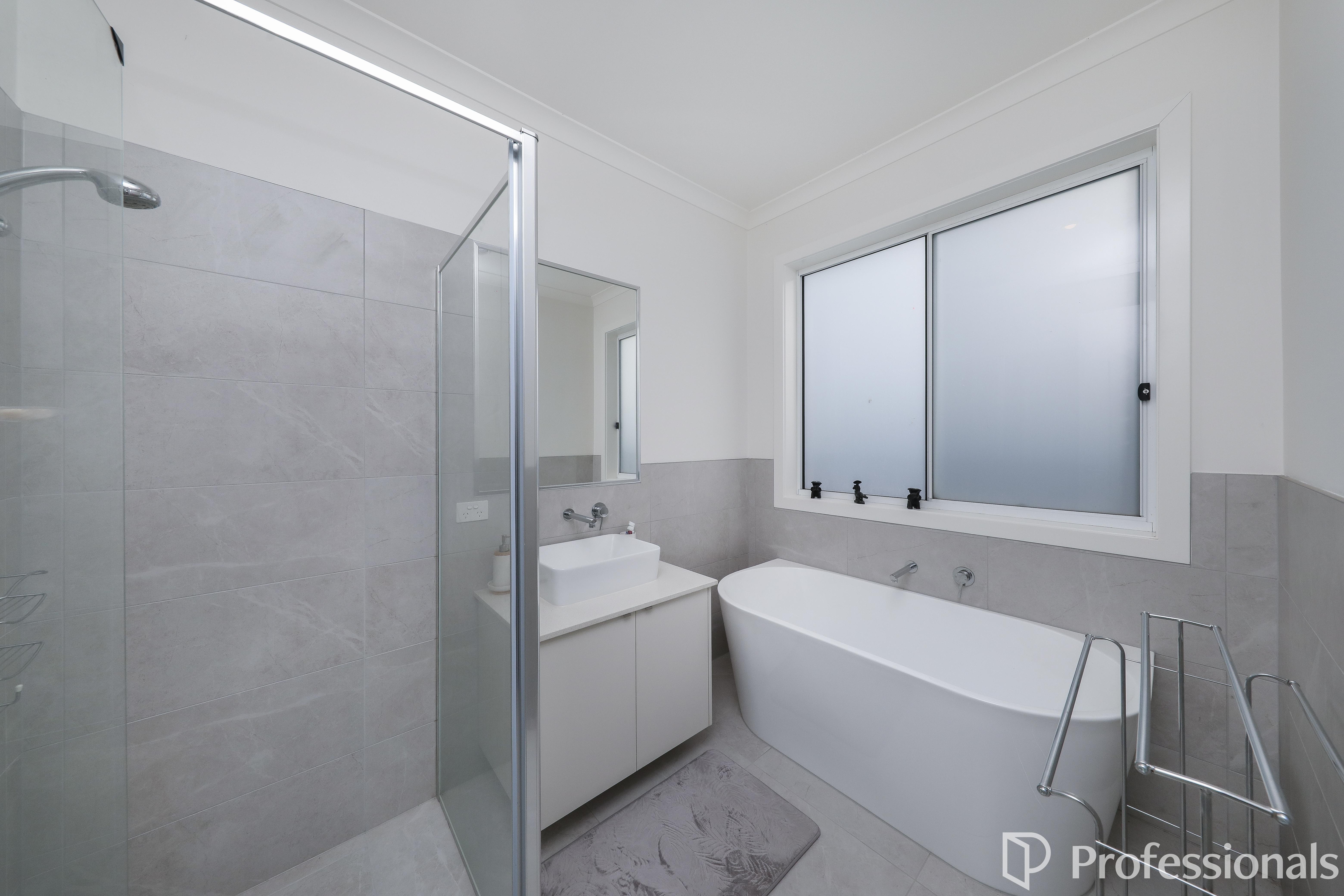 4 Correa Place, Brookfield, VIC 3338 - Image 7