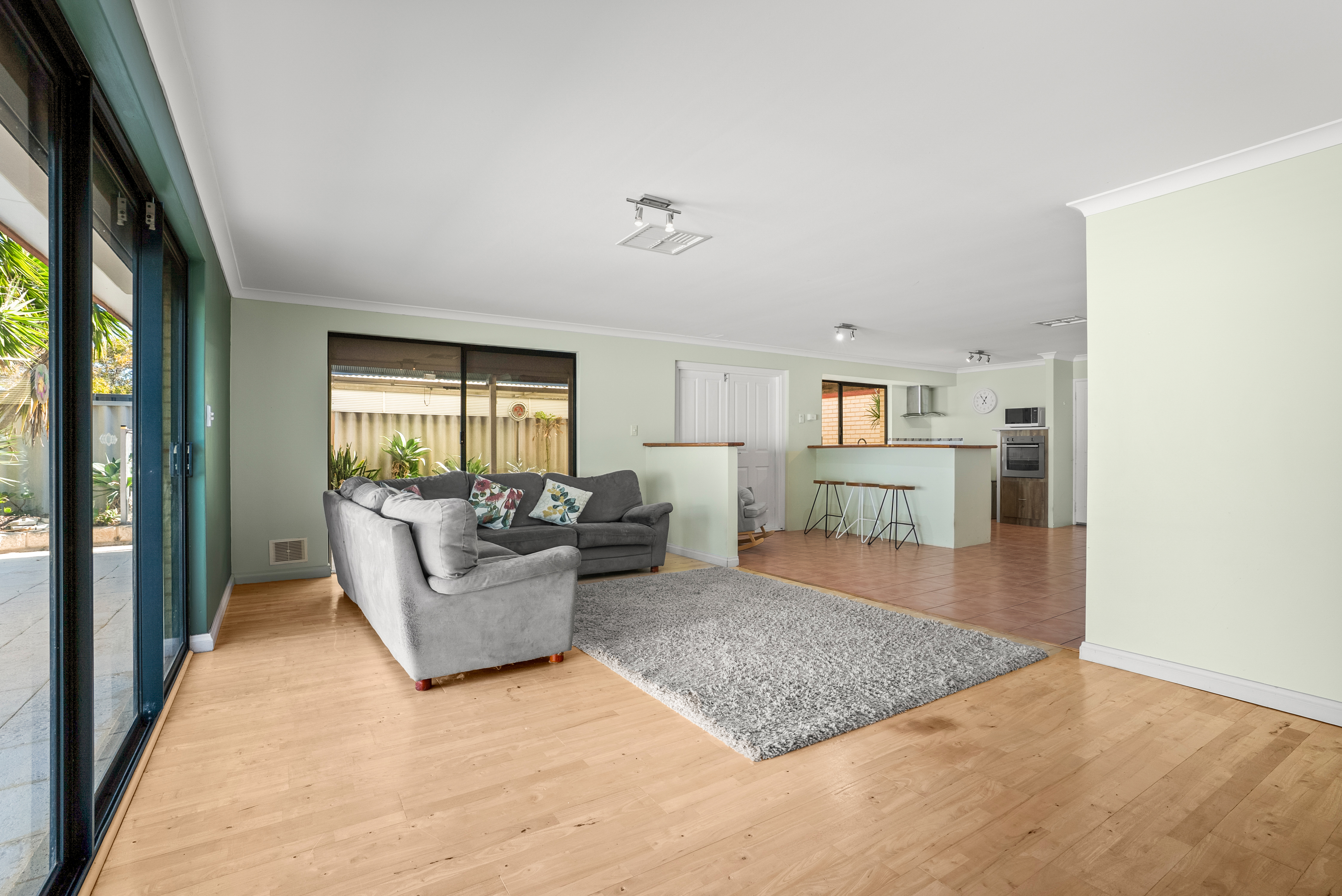 25 SEAWIND DRIVE, Rockingham WA 6168 - Image 3