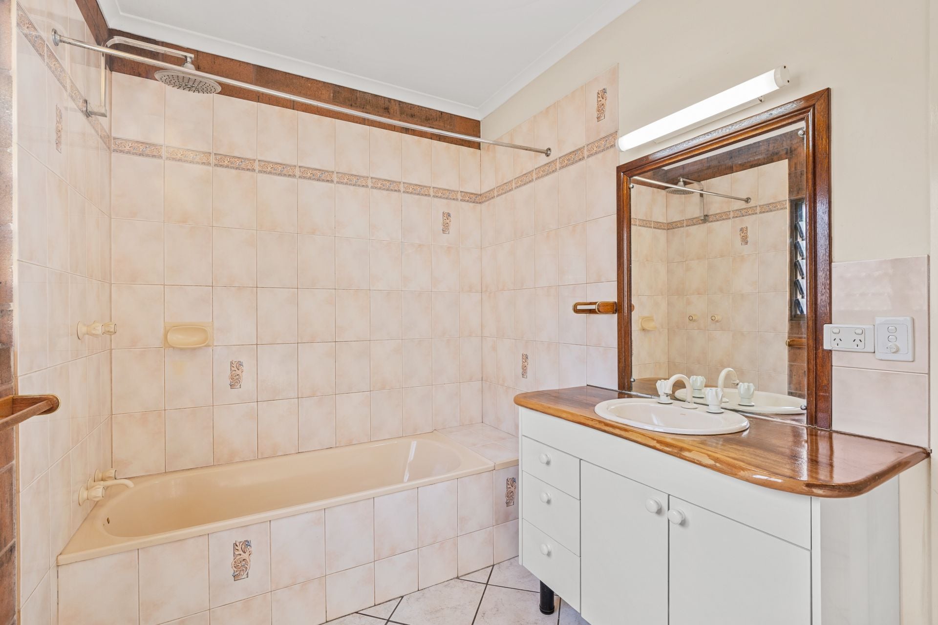 5-bedroom house at 2 Troughton Court, Woodroffe, NT 0830, Palmerston, Northern Territory