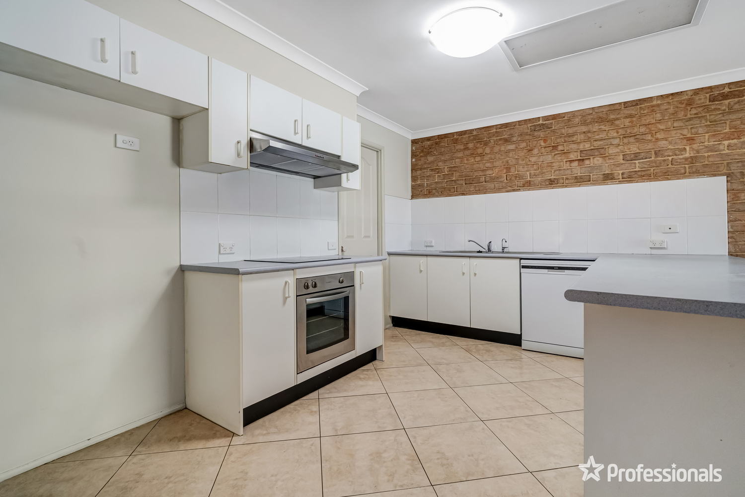 3-bedroom unit at A /9 Skellatar Stock Route, Muswellbrook, Nsw, 2333, Muswellbrook, New South Wales