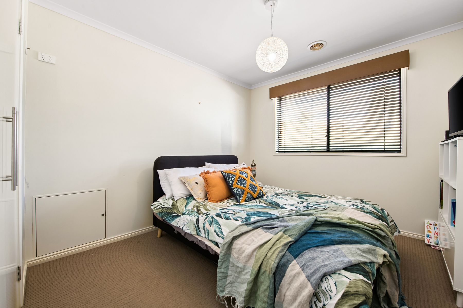 4-bedroom house at 8 TUNUNGA CIRCUIT, Kangaroo Flat VIC 3555, Greater Bendigo, Victoria
