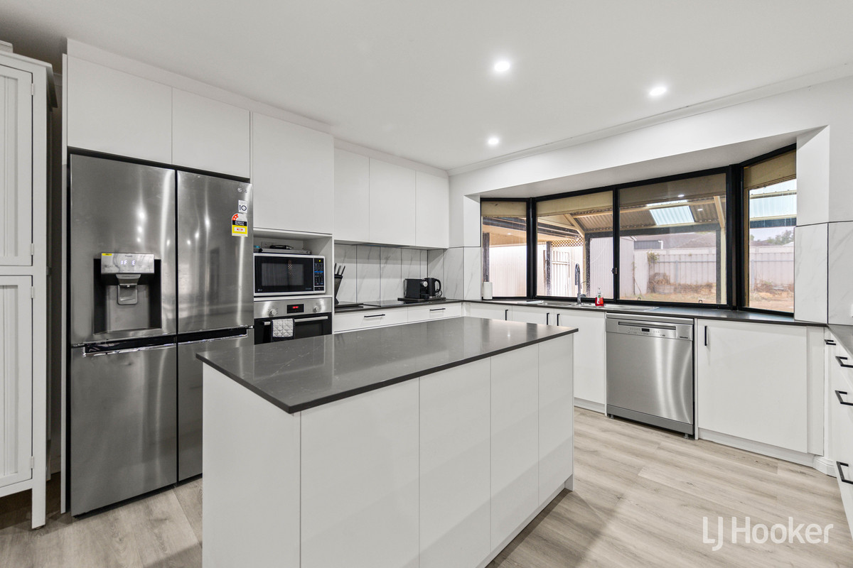 29 Yeovil Circuit, Craigmore, SA 5114 - Image 10