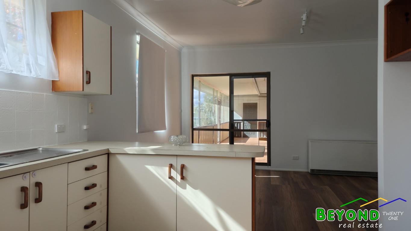 14 BOBS STREET, Gilgandra NSW 2827 - Image 8