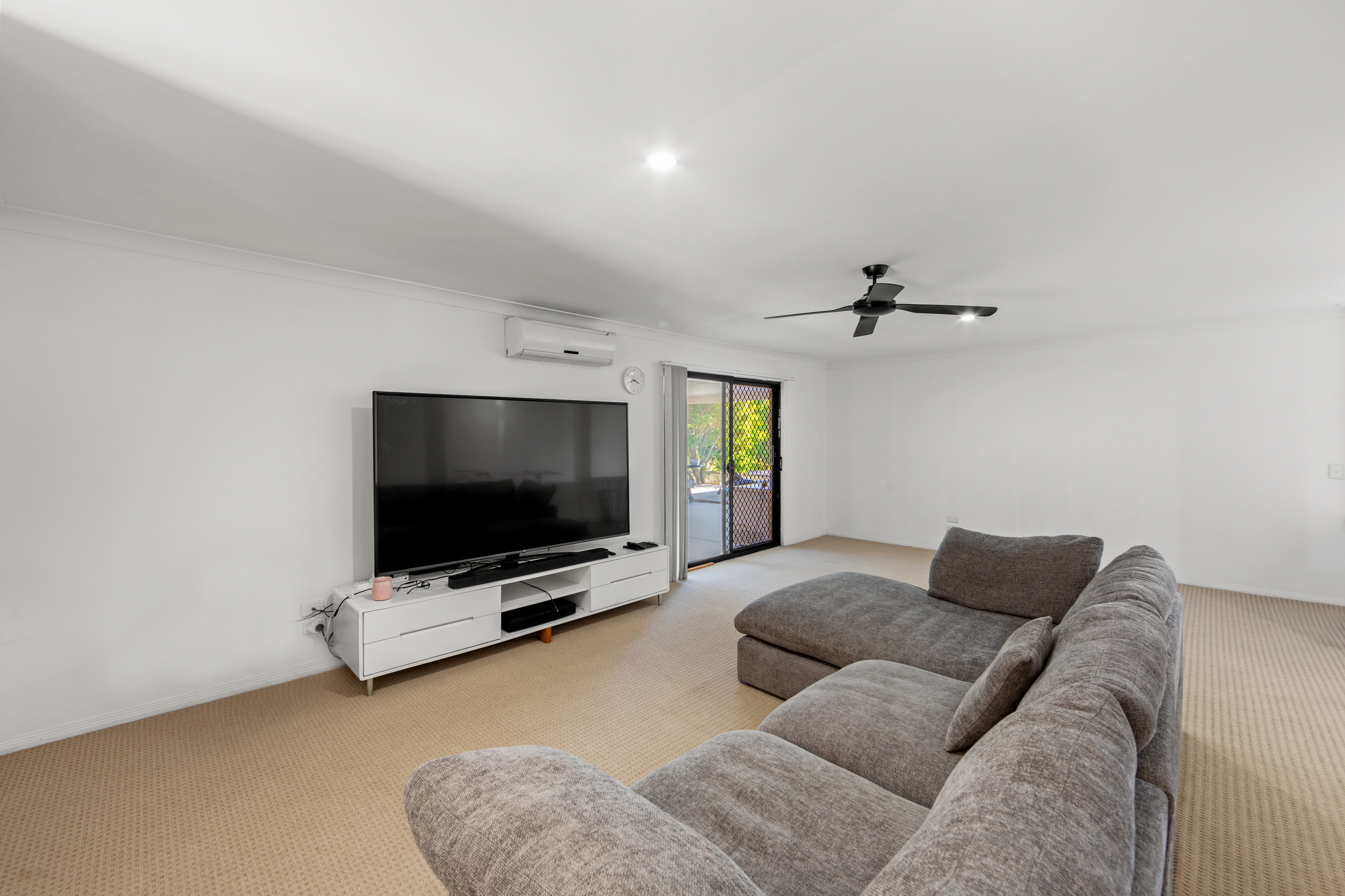 58 Uplands Drive, Parkwood, QLD 4214 - Image 6