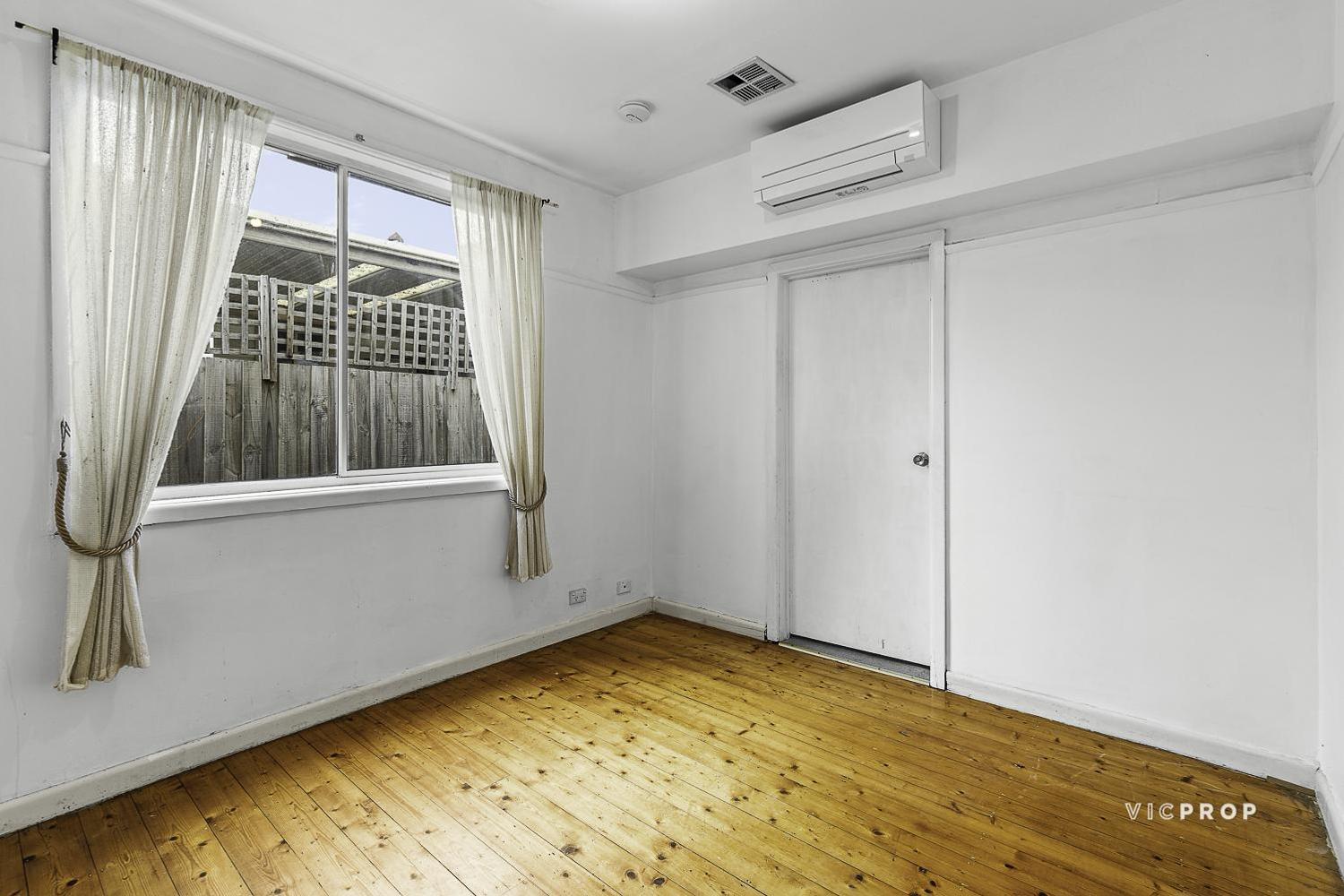 3-bedroom house at 2/13 North Crescent, Heidelberg West, VIC 3081, Banyule, Victoria