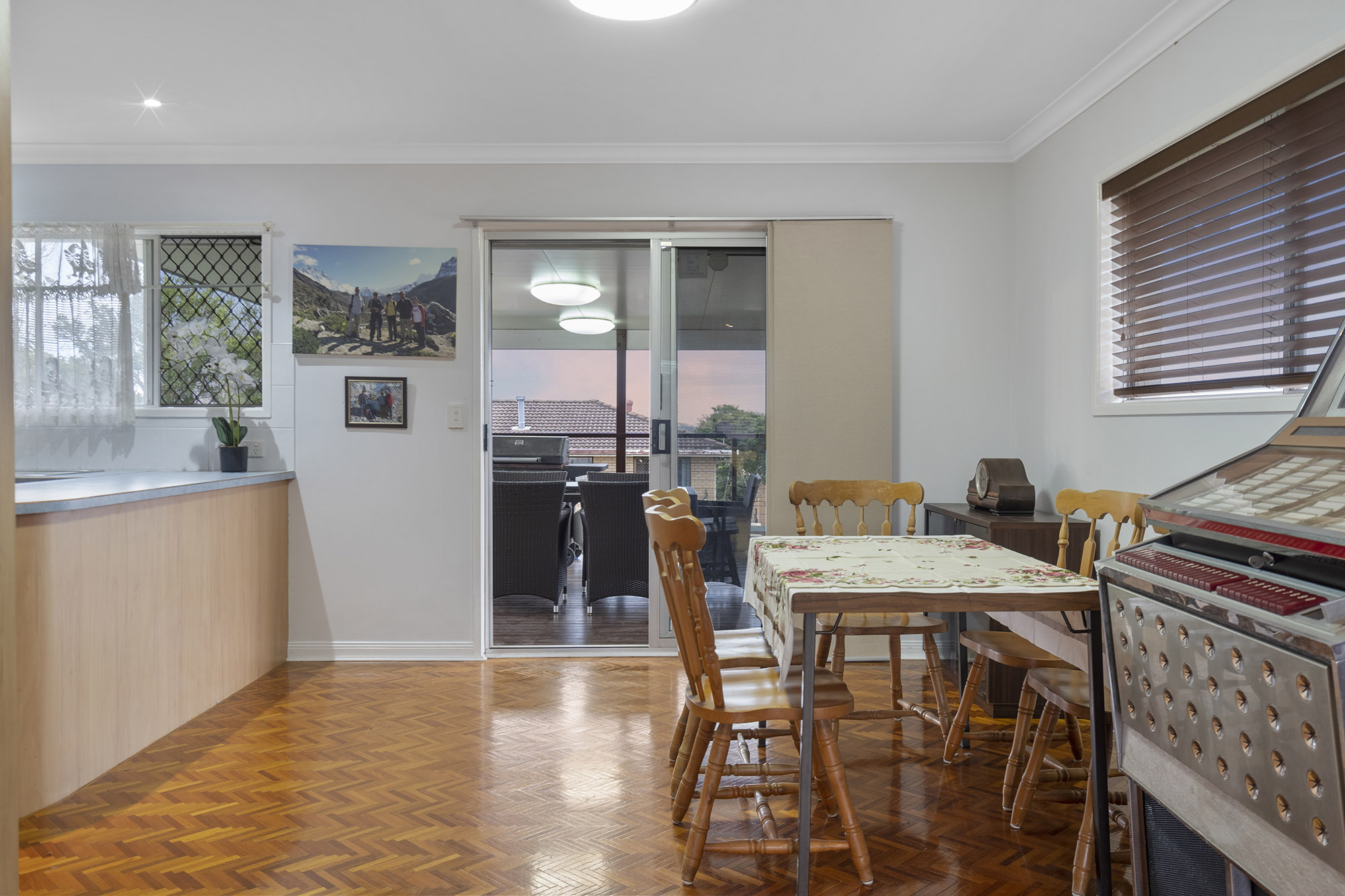 16 CAMARO STREET, Runcorn QLD 4113 - Image 4