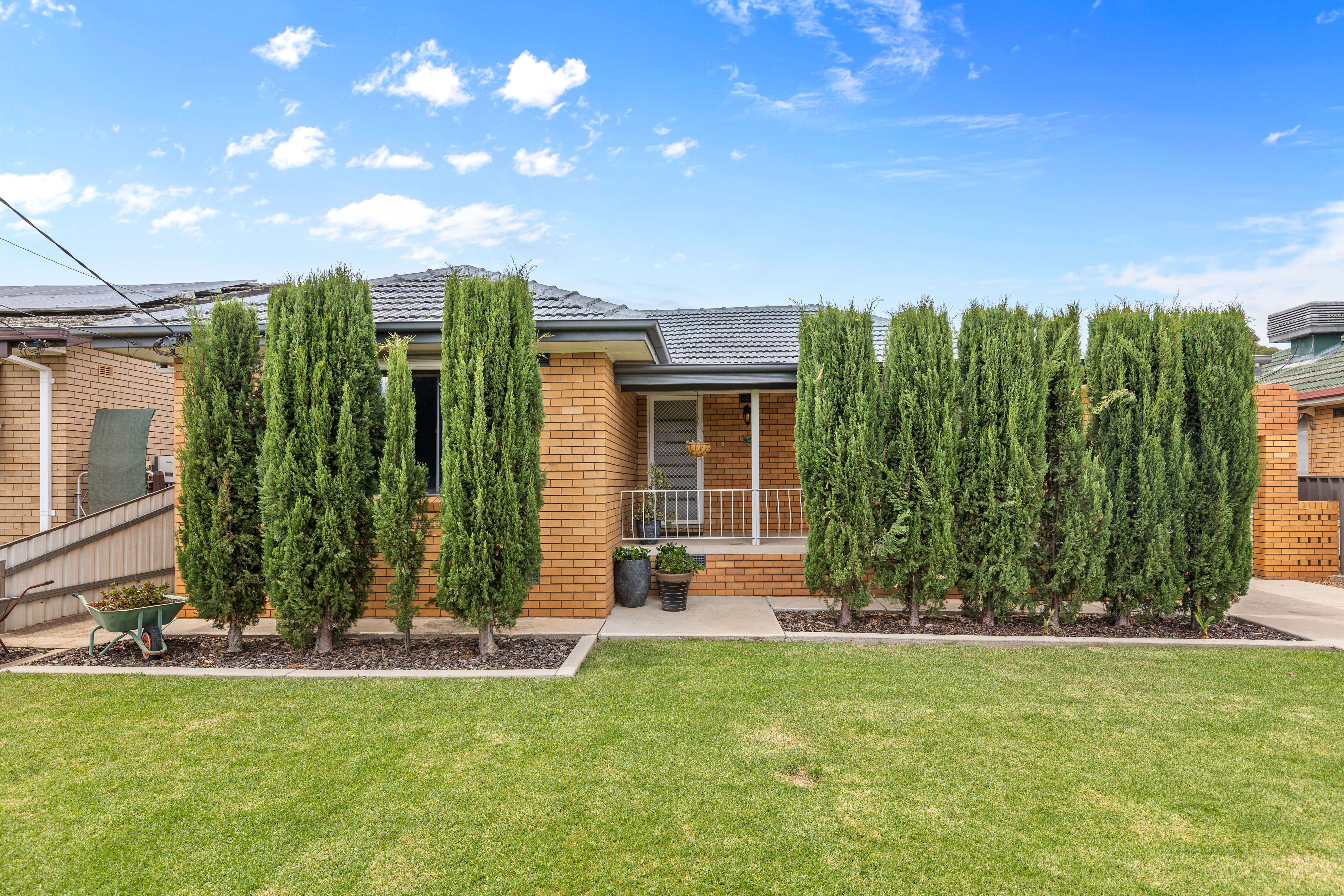 19 NIXON CRESCENT, Tolland NSW 2650 - Image 1