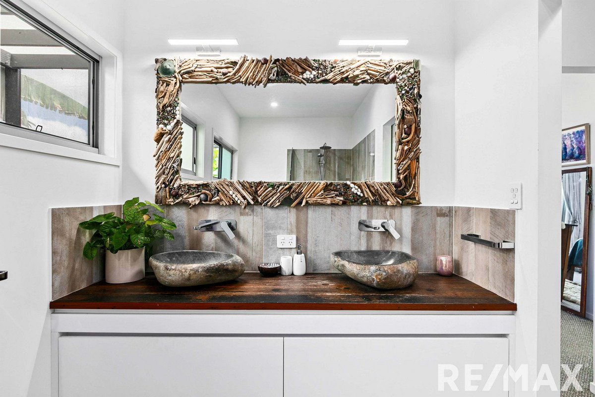 99 NORTHSHORE AVENUE, Toogoom QLD 4655 - Image 10