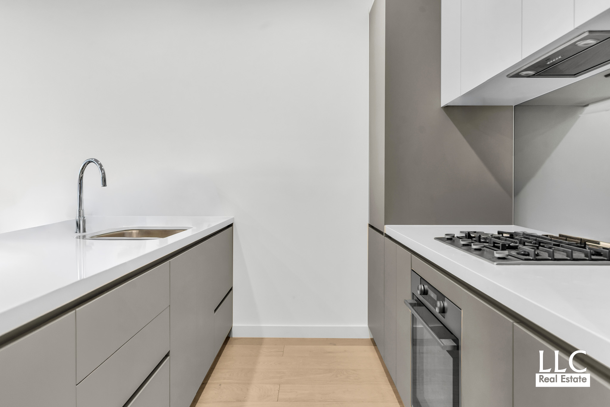211/162 Whitehorse Road, Blackburn, Vic, 3130 - Image 6