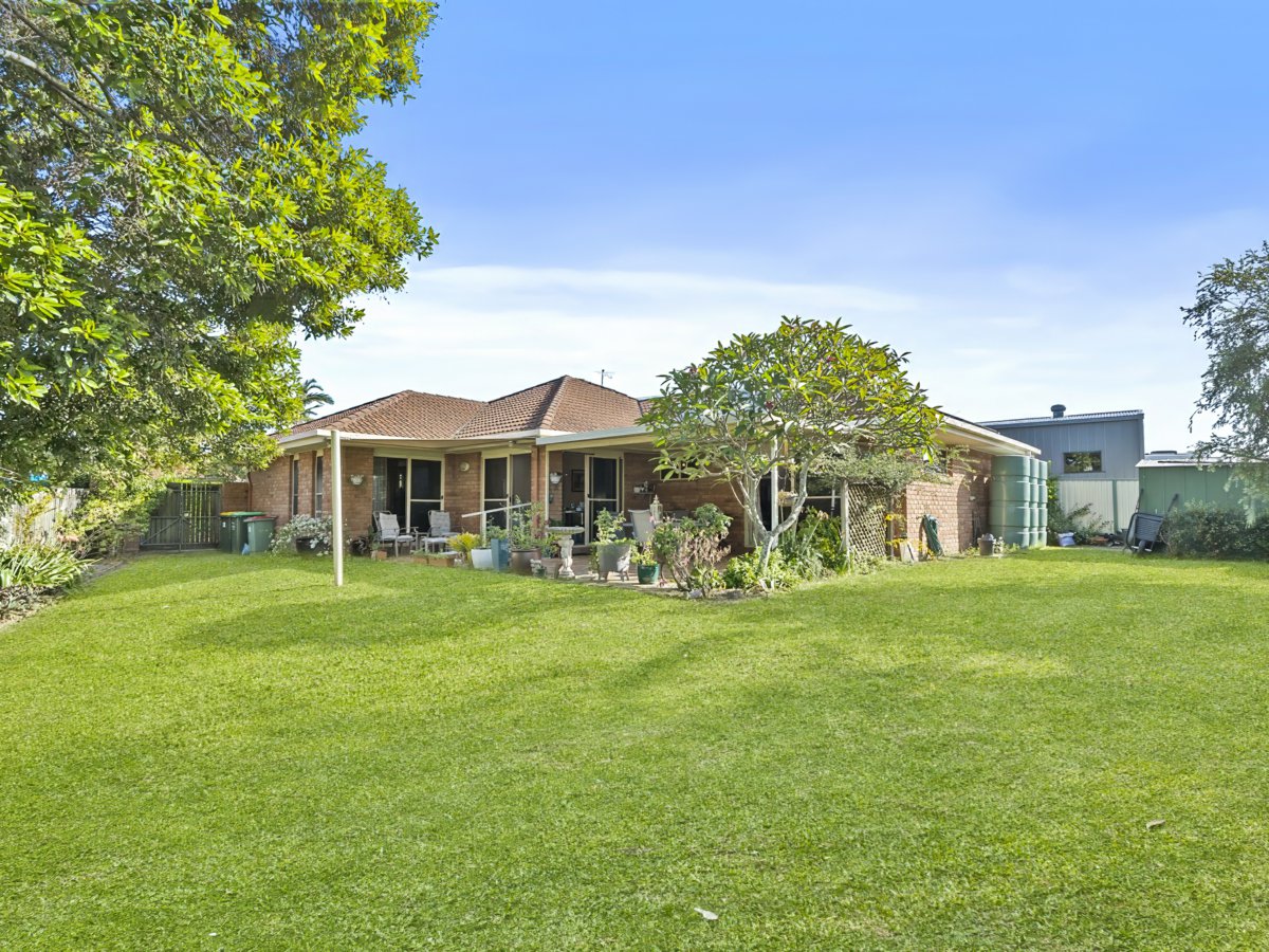 4-bedroom house at 22 CARPENTER WAY, Sandstone Point QLD 4511, , Queensland