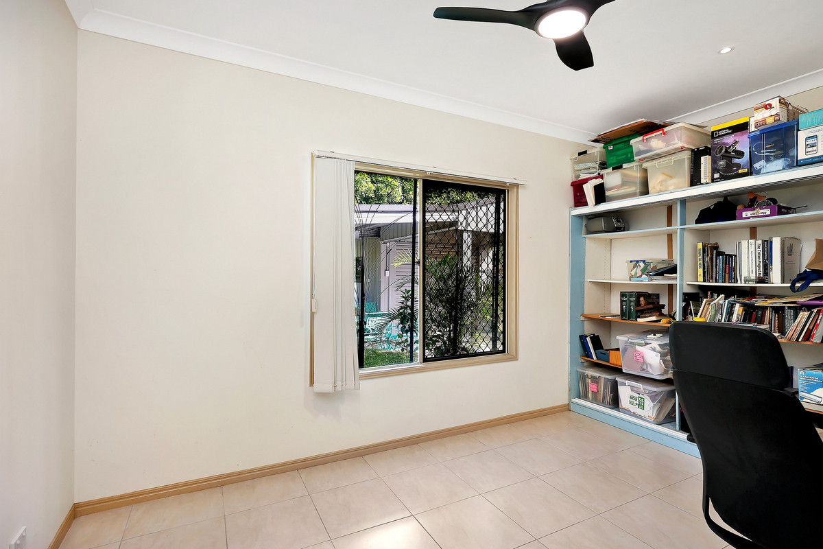 8 AQUA COURT, Toogoom QLD 4655 - Image 10