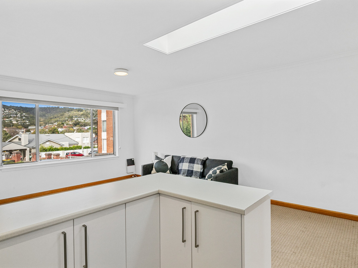 1-bedroom unit at 9/2A Sayer Crescent, Sandy Bay, TAS 7005, Hobart, Tasmania
