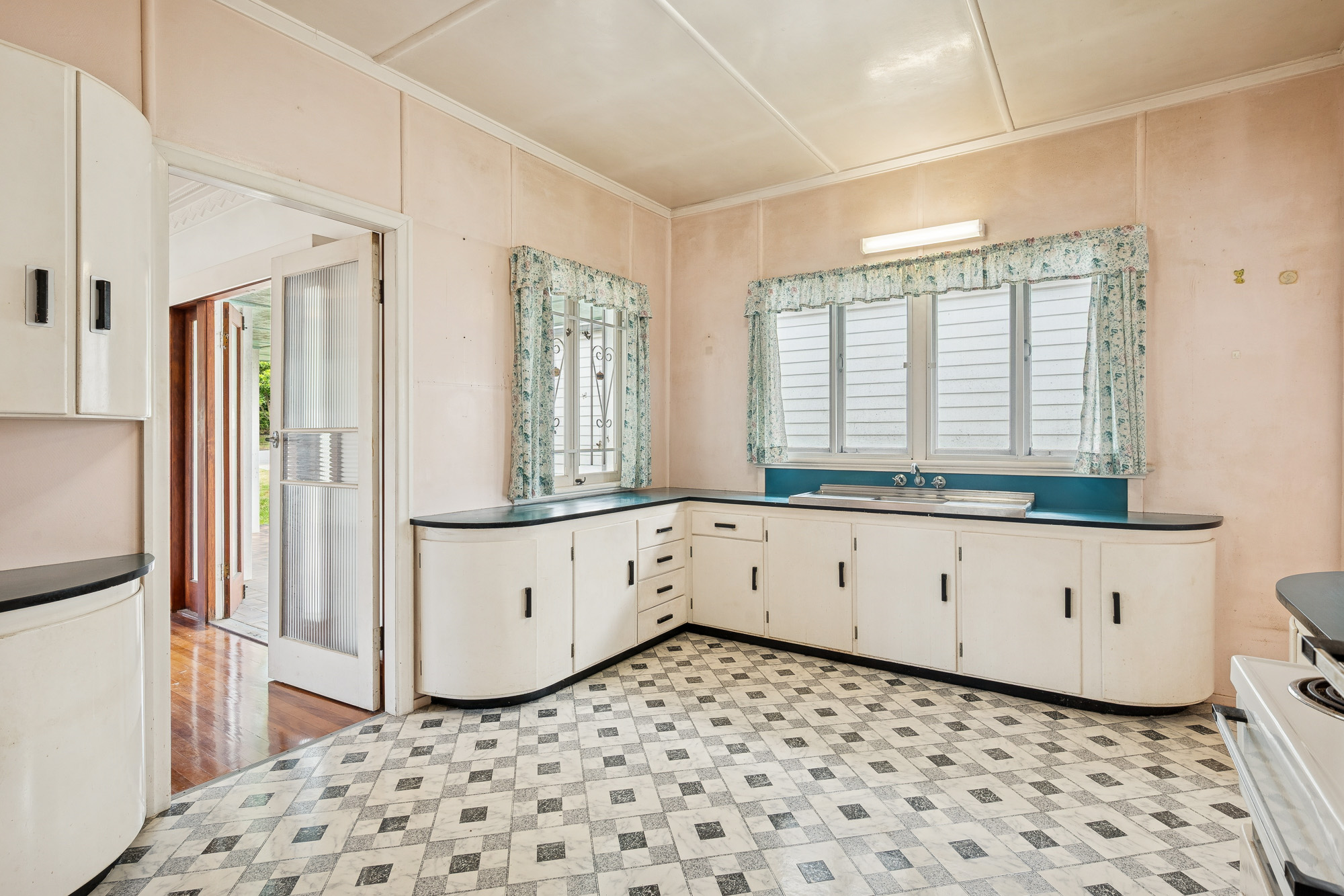 10 Essie Street, Tarragindi, Qld, 4121 - Image 7