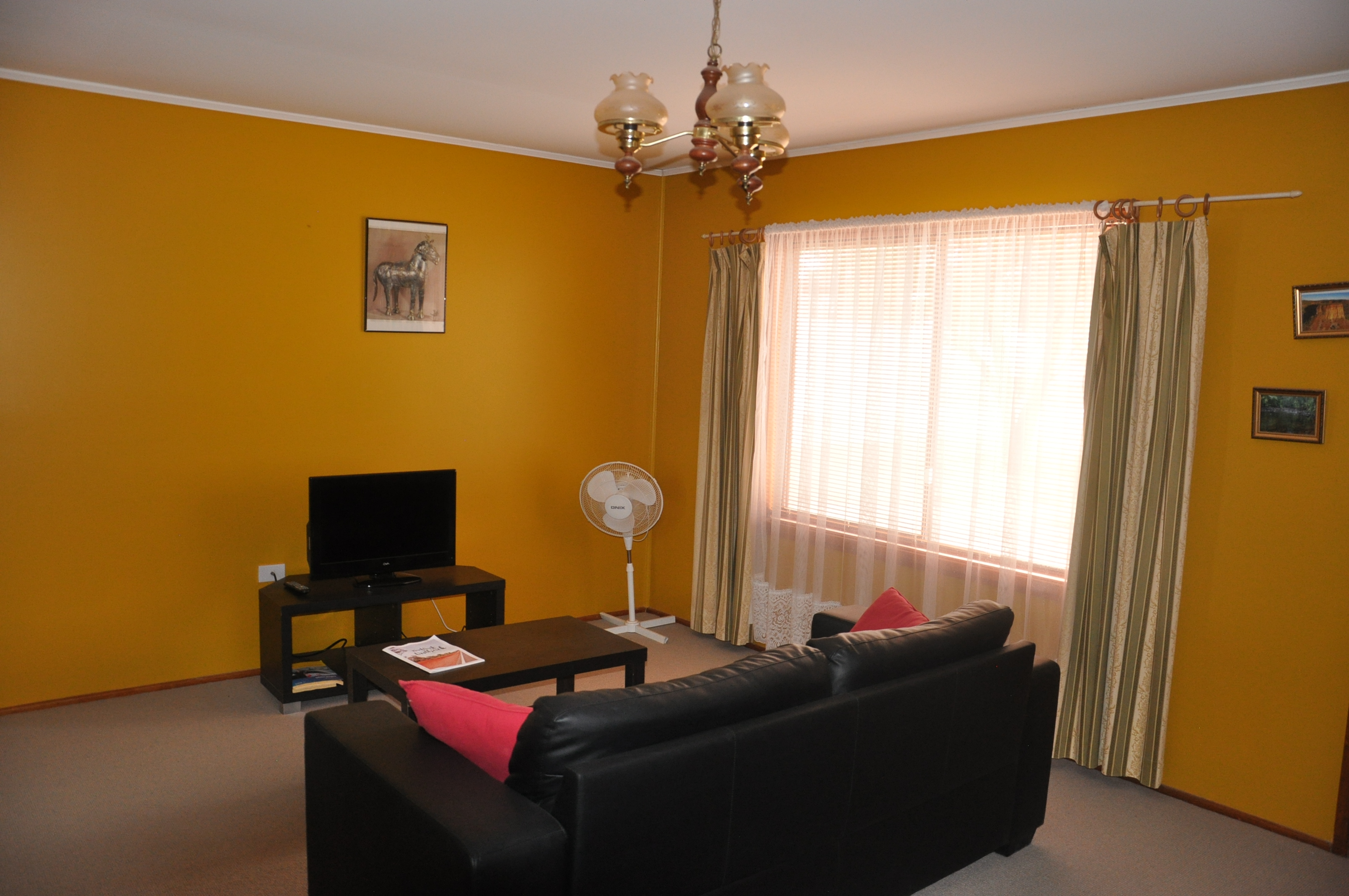 6-bedroom unit at 12-14 Monaghan Street, Cobar, Nsw, 2835, Cobar, New South Wales