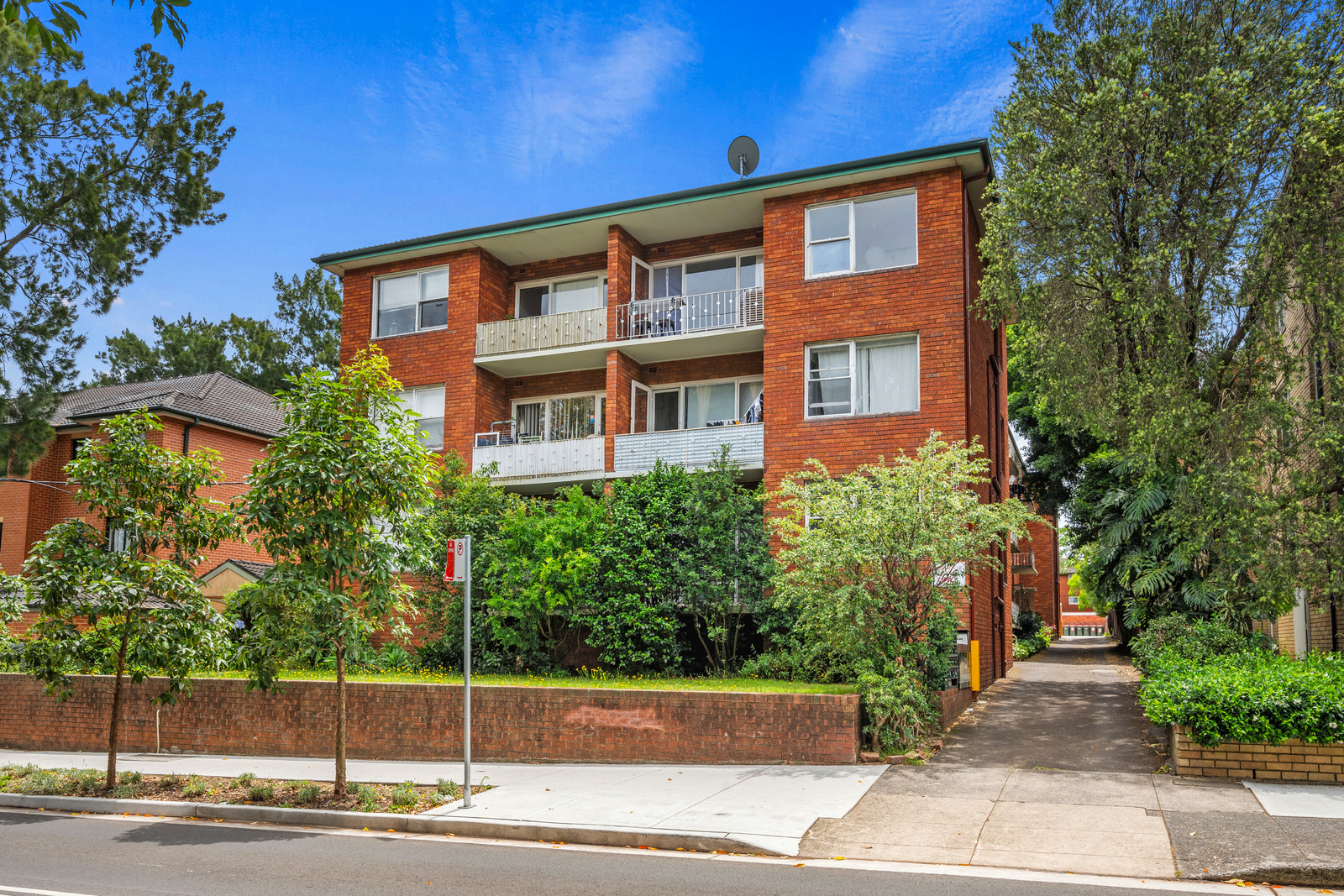 18/31 Elizabeth Street, Ashfield, NSW 2131 - Image 1