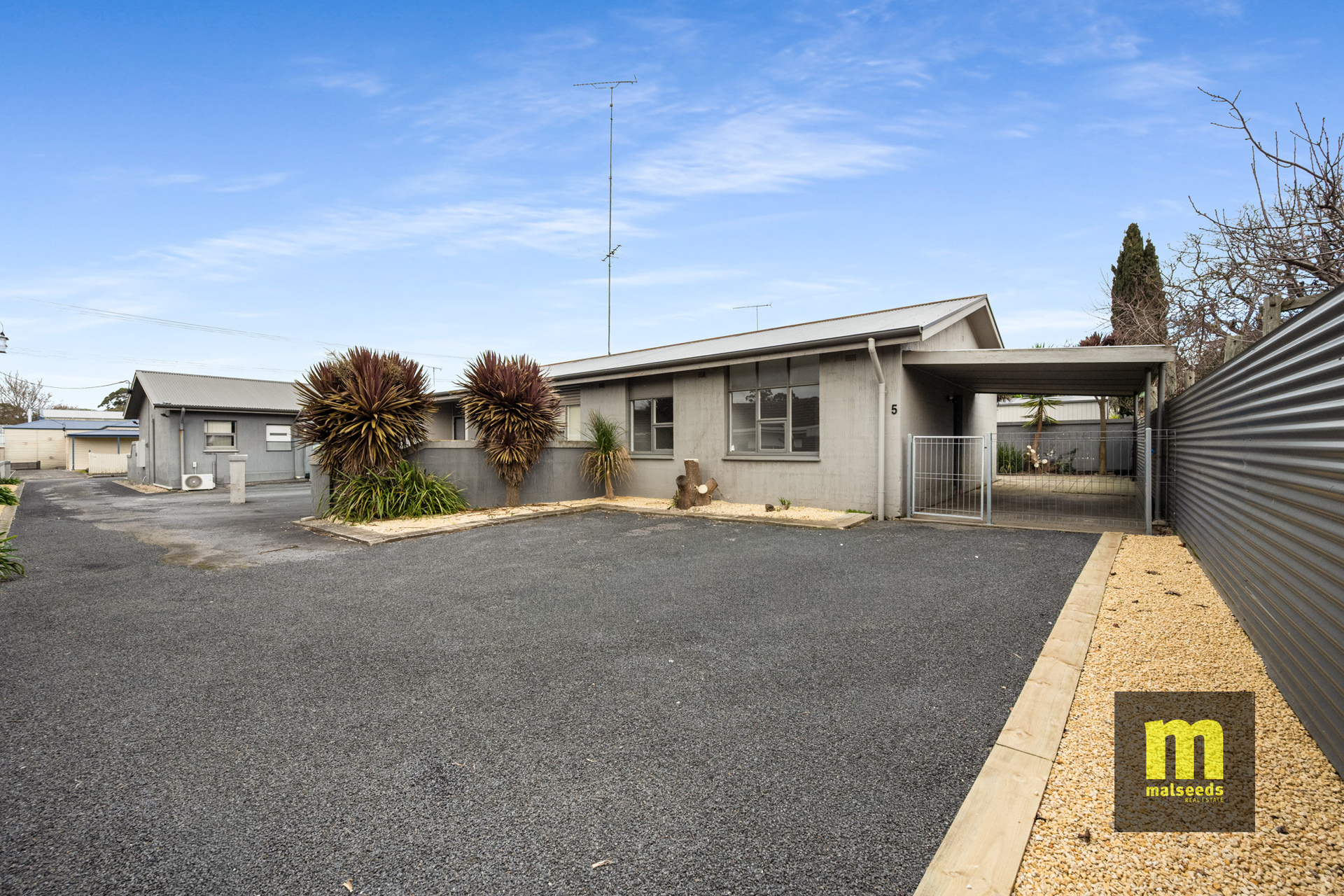 2-bedroom unit at 5/9 Francis Street, Mount Gambier, SA 5290, Mount Gambier, South Australia