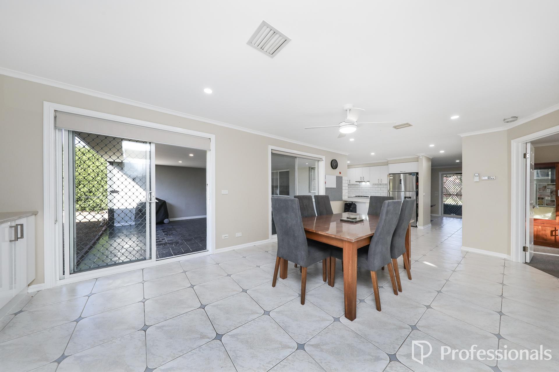 24 Trethowan Avenue, Melton West, VIC 3337 - Image 4