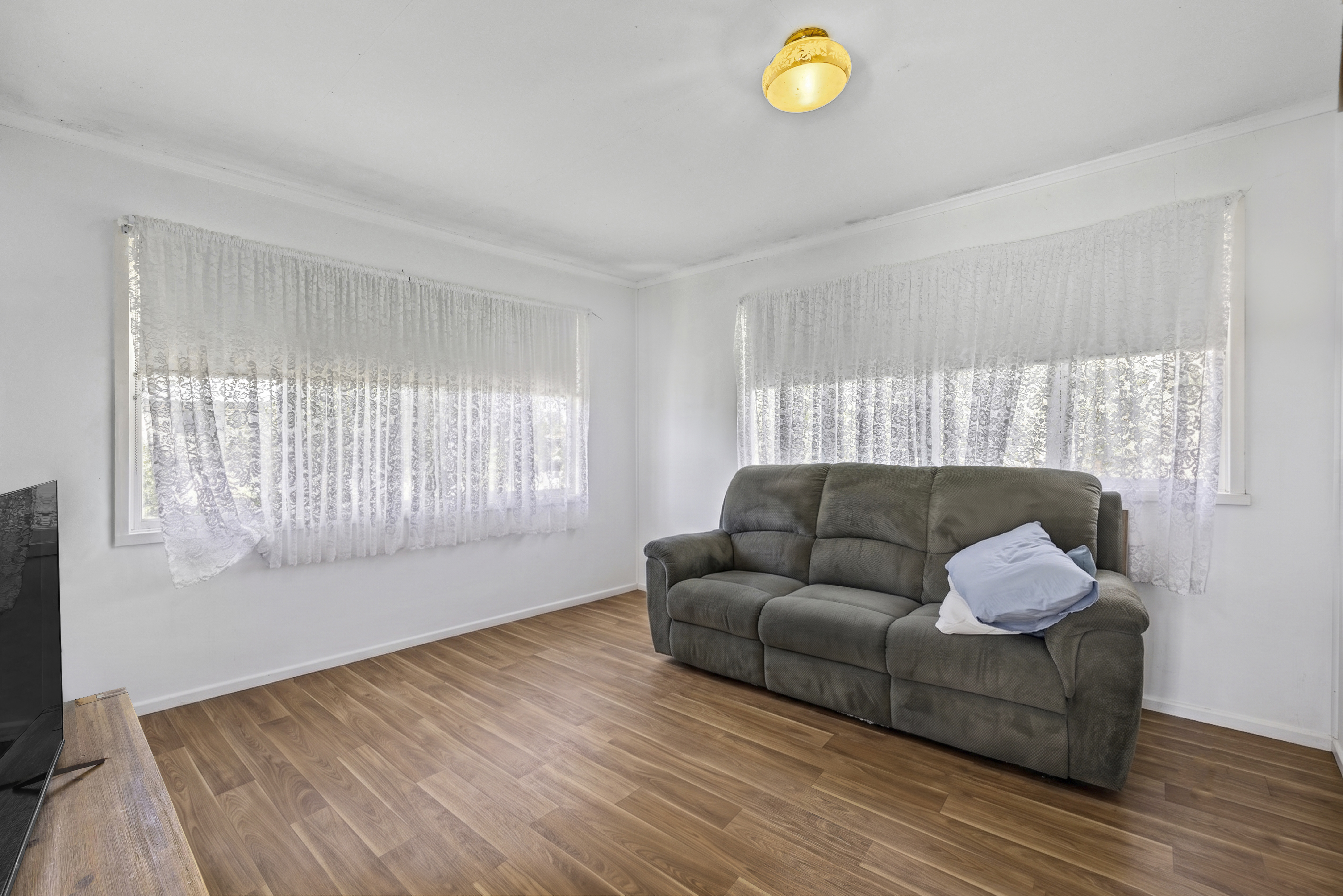 66 Clare Road, Kingston, QLD 4114 - Image 5