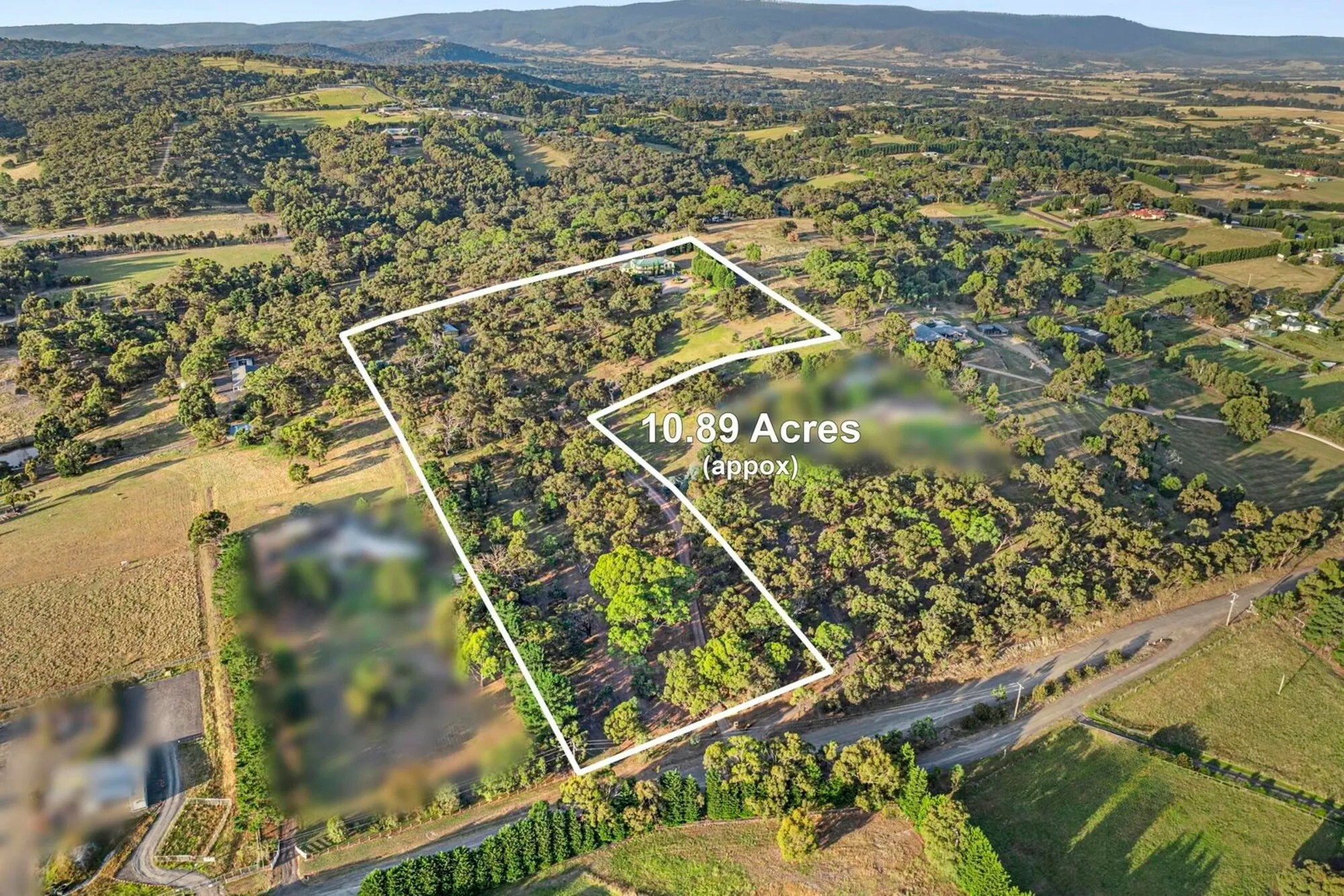 8-bedroom house at 221 GRANTS ROAD, Eden Park VIC 3757, Whittlesea, Victoria