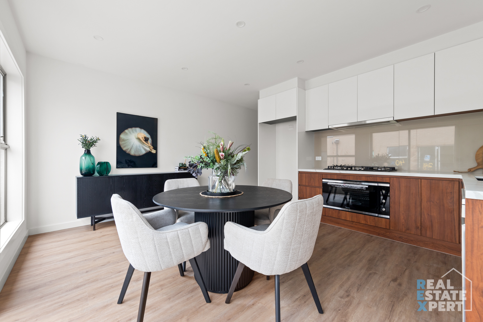 3-bedroom unit at 8 Tiger Way, Officer, VIC 3809, Cardinia, Victoria