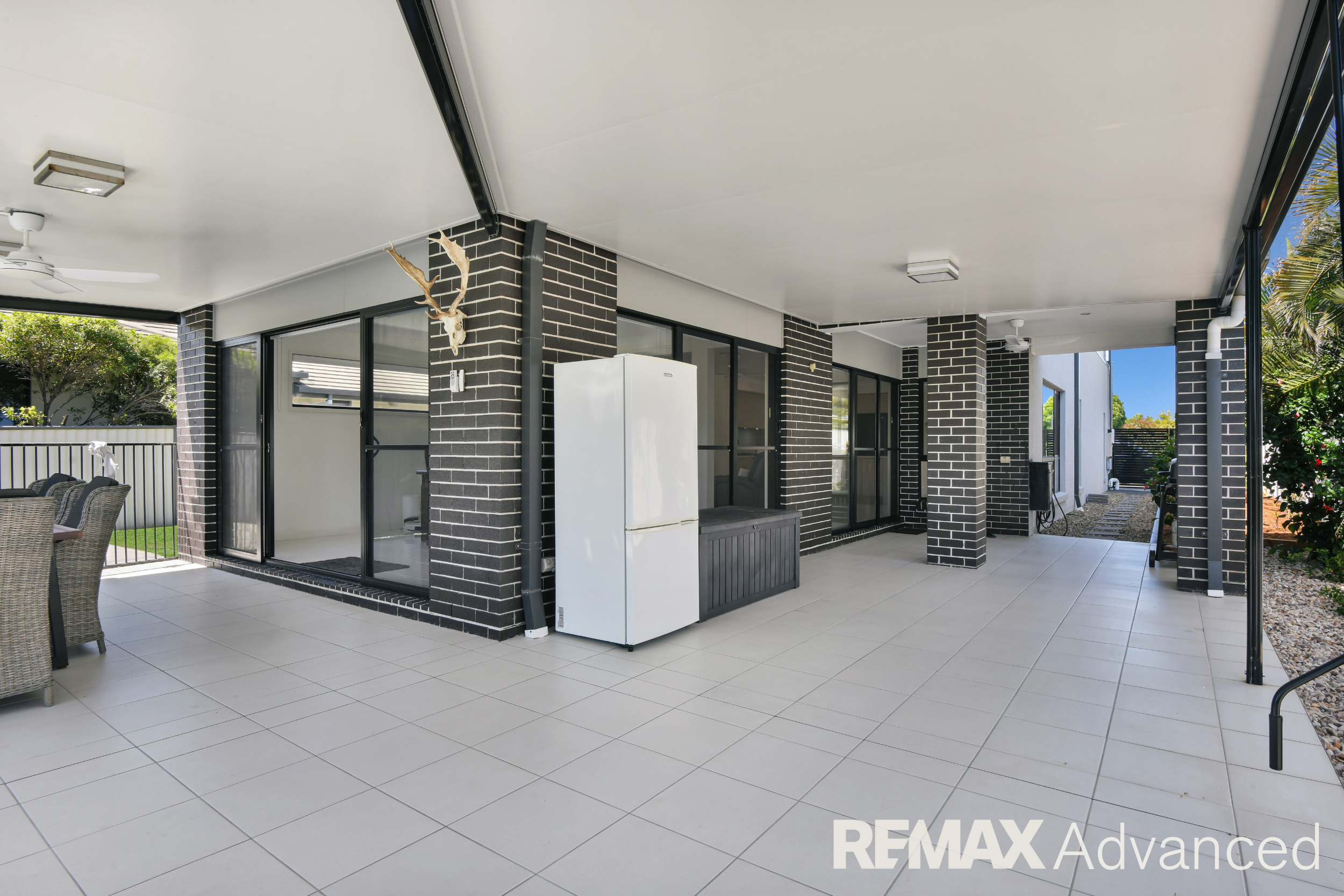 10 FOXTAIL CRESCENT, Banksia Beach QLD 4507 - Image 9