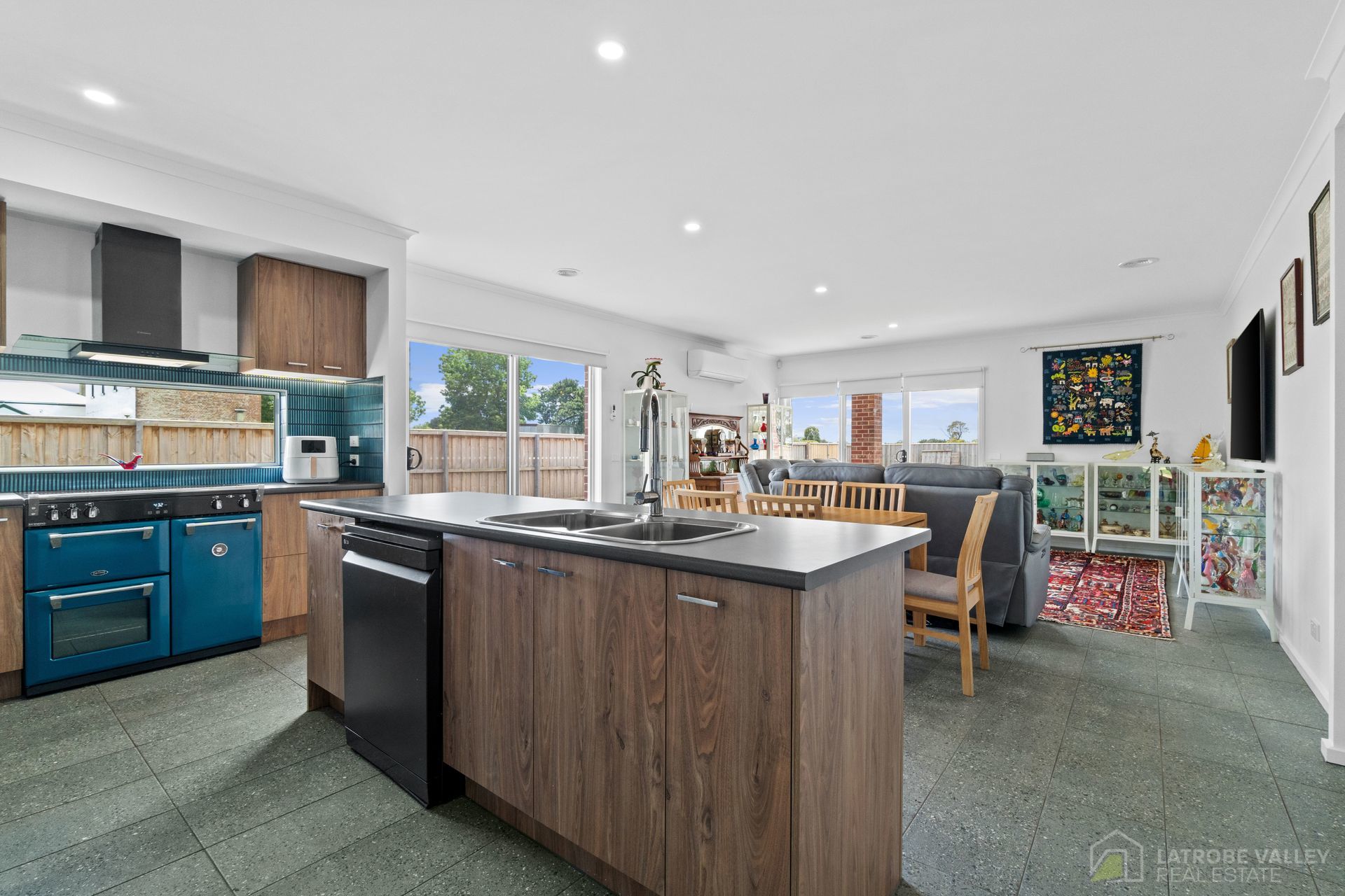 27 Lyons Street, Rosedale, Vic, 3847 - Image 10