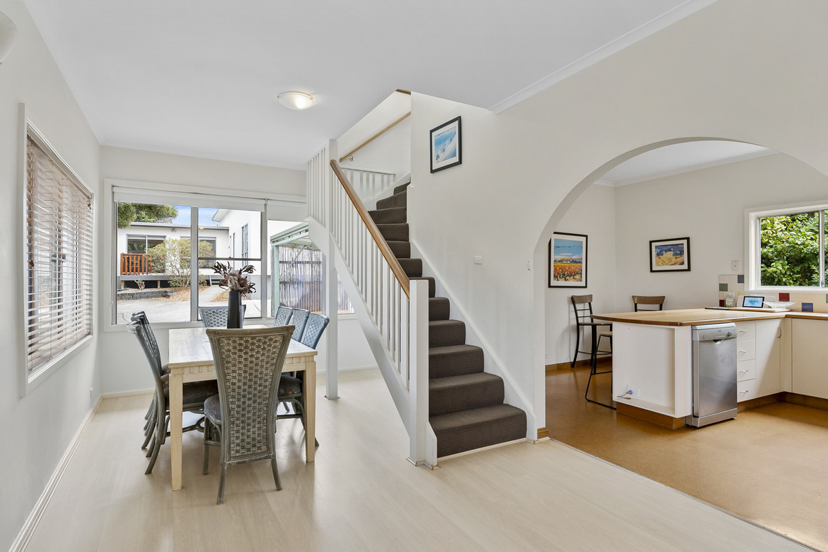 245 Roslyn Avenue, Blackmans Bay, TAS 7052 - Image 6