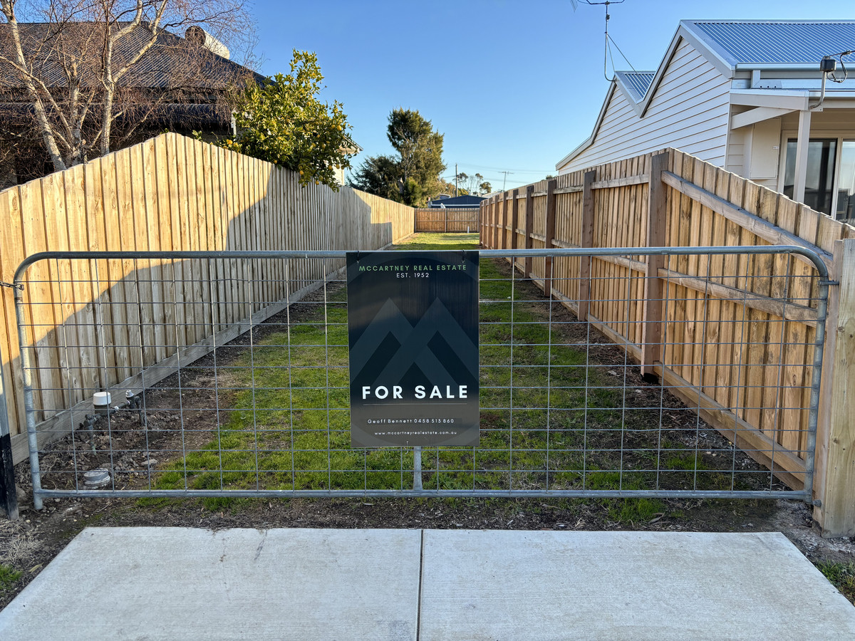 8a Witcombe Street, Winchelsea, Vic, 3241 - Image 3