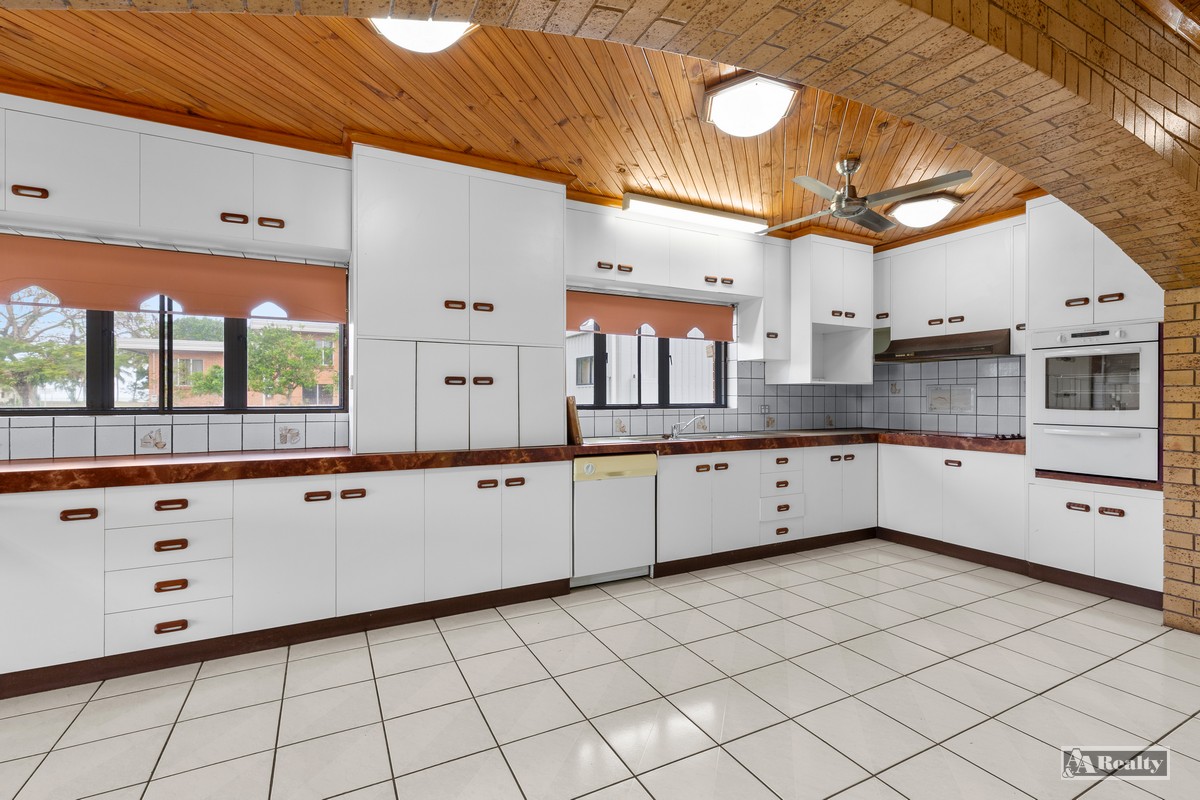 5 Sydney Smith Street, Kurrimine Beach, QLD 4871 - Image 3