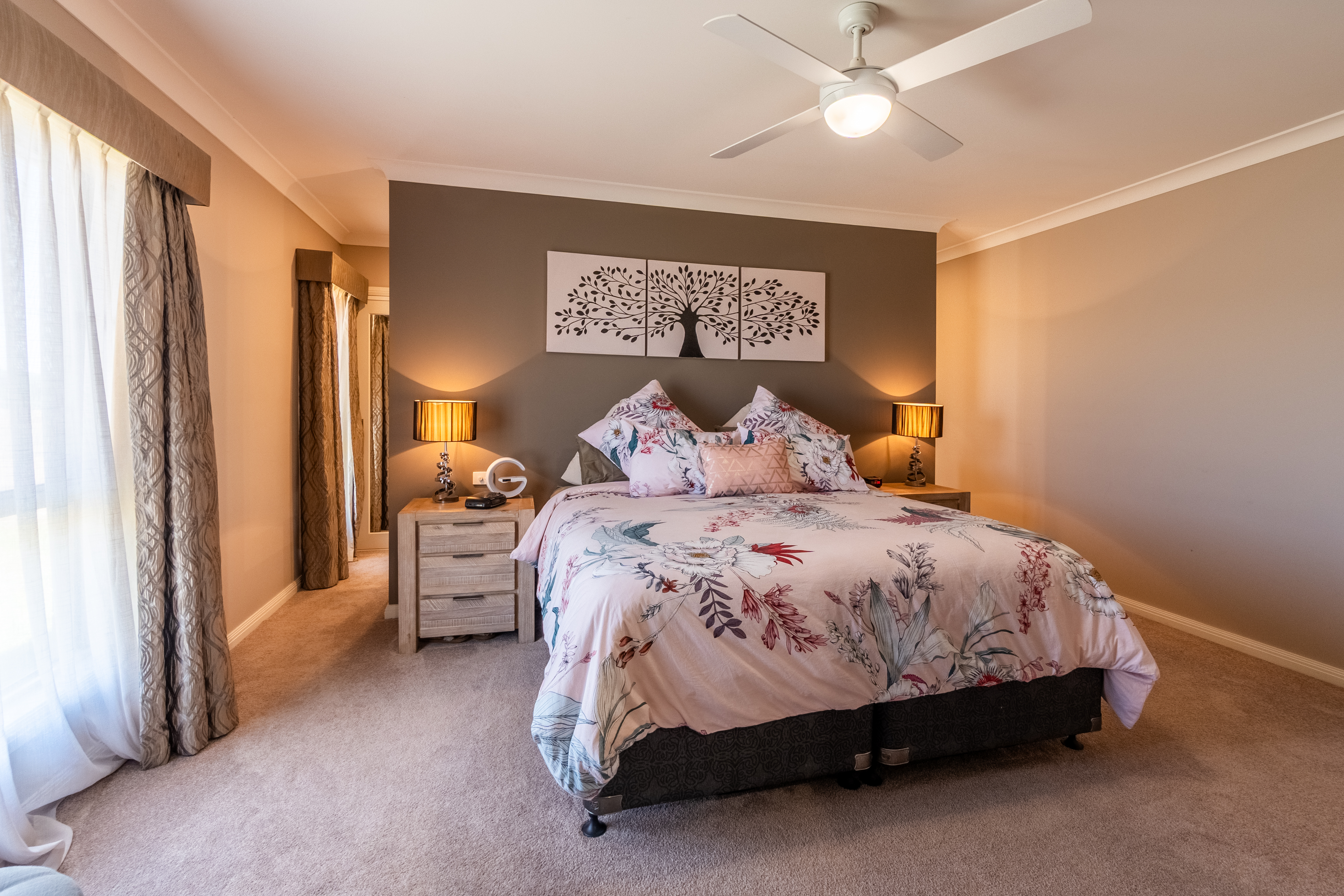 5-bedroom house at 9 Evatt Street, Temora, NSW 2666, Temora, New South Wales