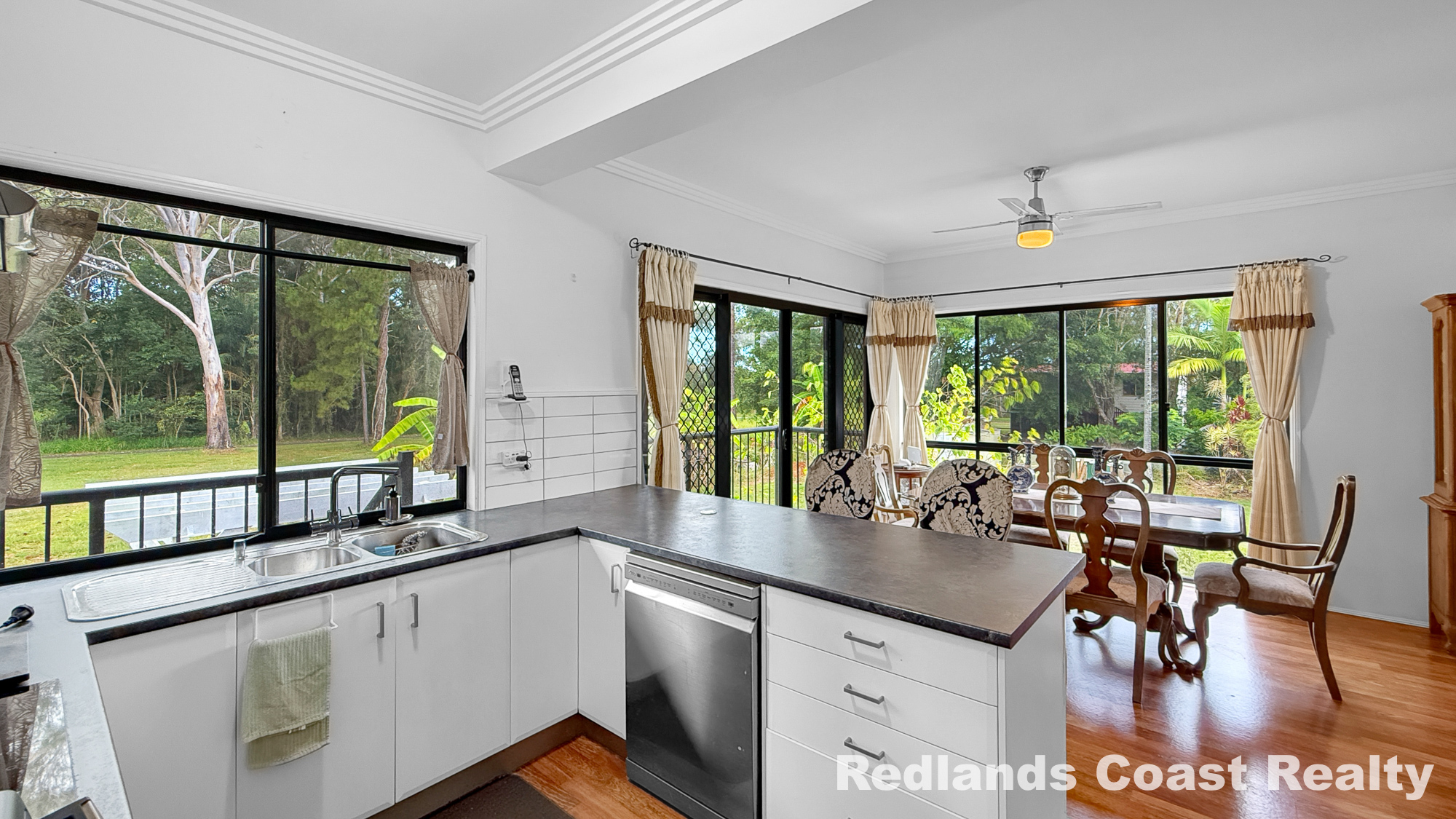 30 PAULA PARADE, Lamb Island QLD 4184 - Image 8