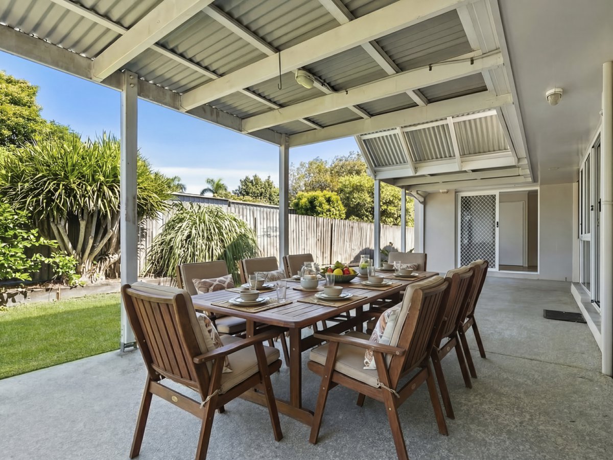 8 TREVALLY PLACE, Sandstone Point QLD 4511 - Image 4
