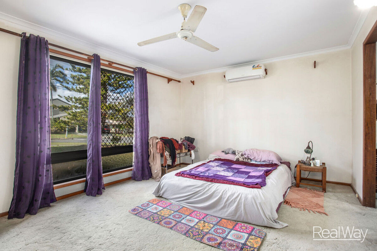 1 IRONBARK CRESCENT, Camira QLD 4300 - Image 9