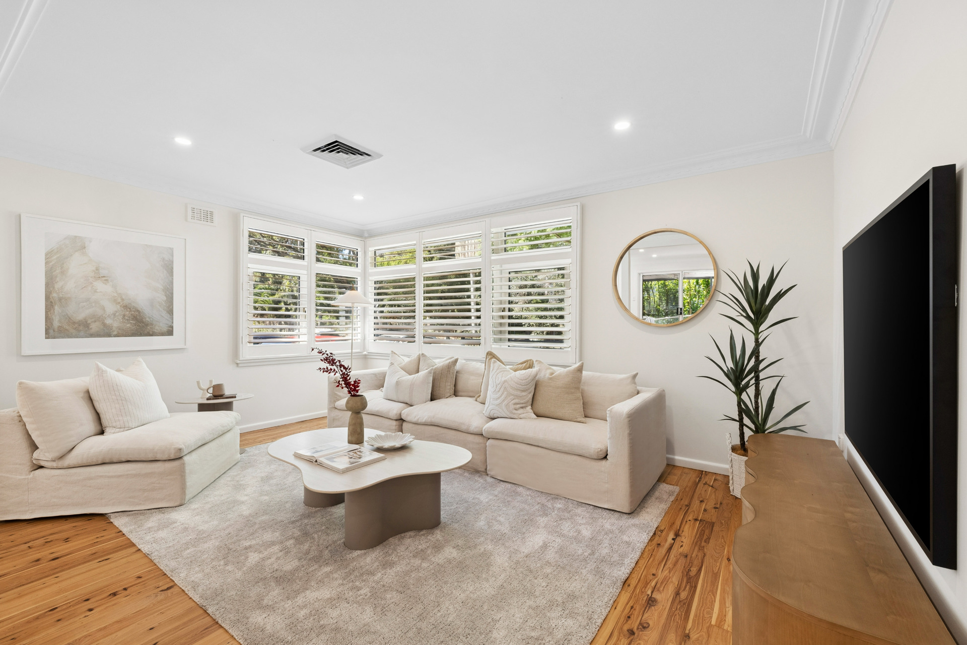 8 Dransfield Avenue, Mascot, NSW 2020 - Image 1