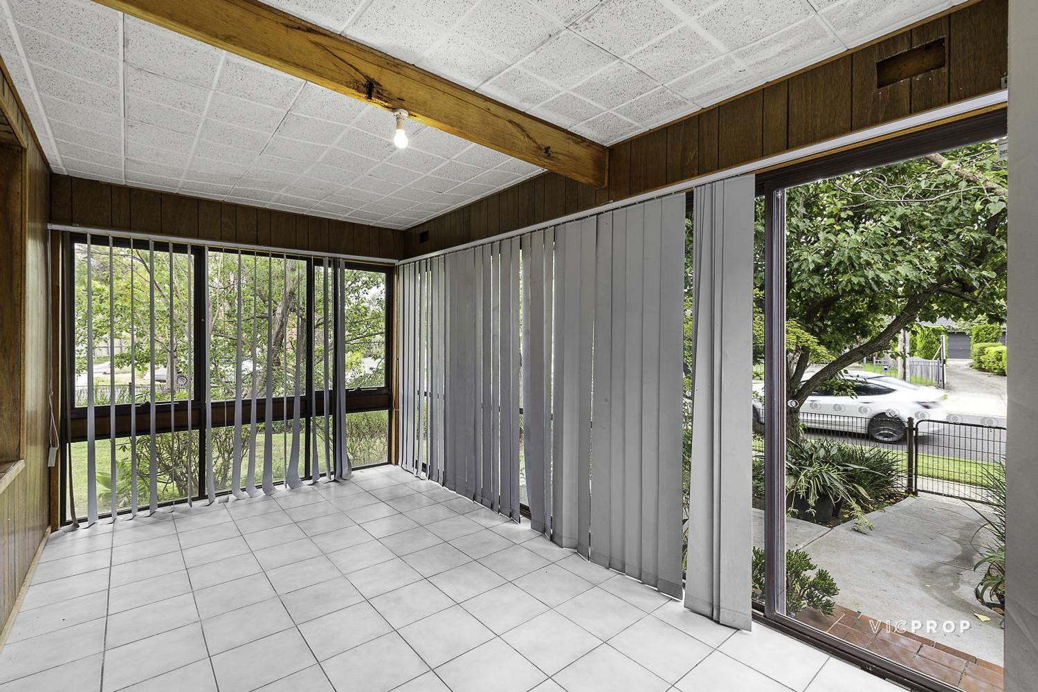 3-bedroom house at 2/13 North Crescent, Heidelberg West, VIC 3081, Banyule, Victoria