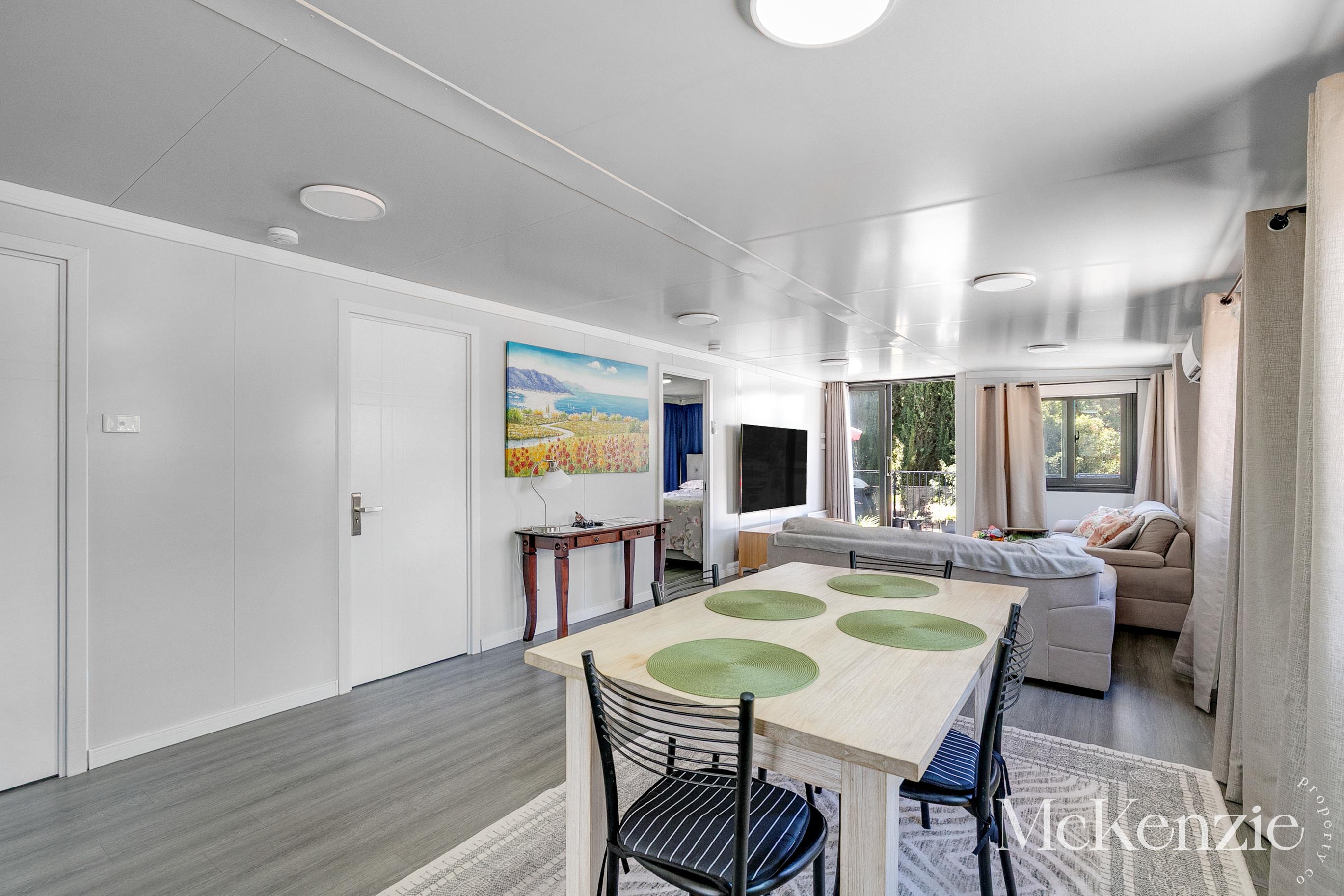 6-bedroom house at 23 Falcon Street, Renmark North, SA 5341, Renmark Paringa, South Australia