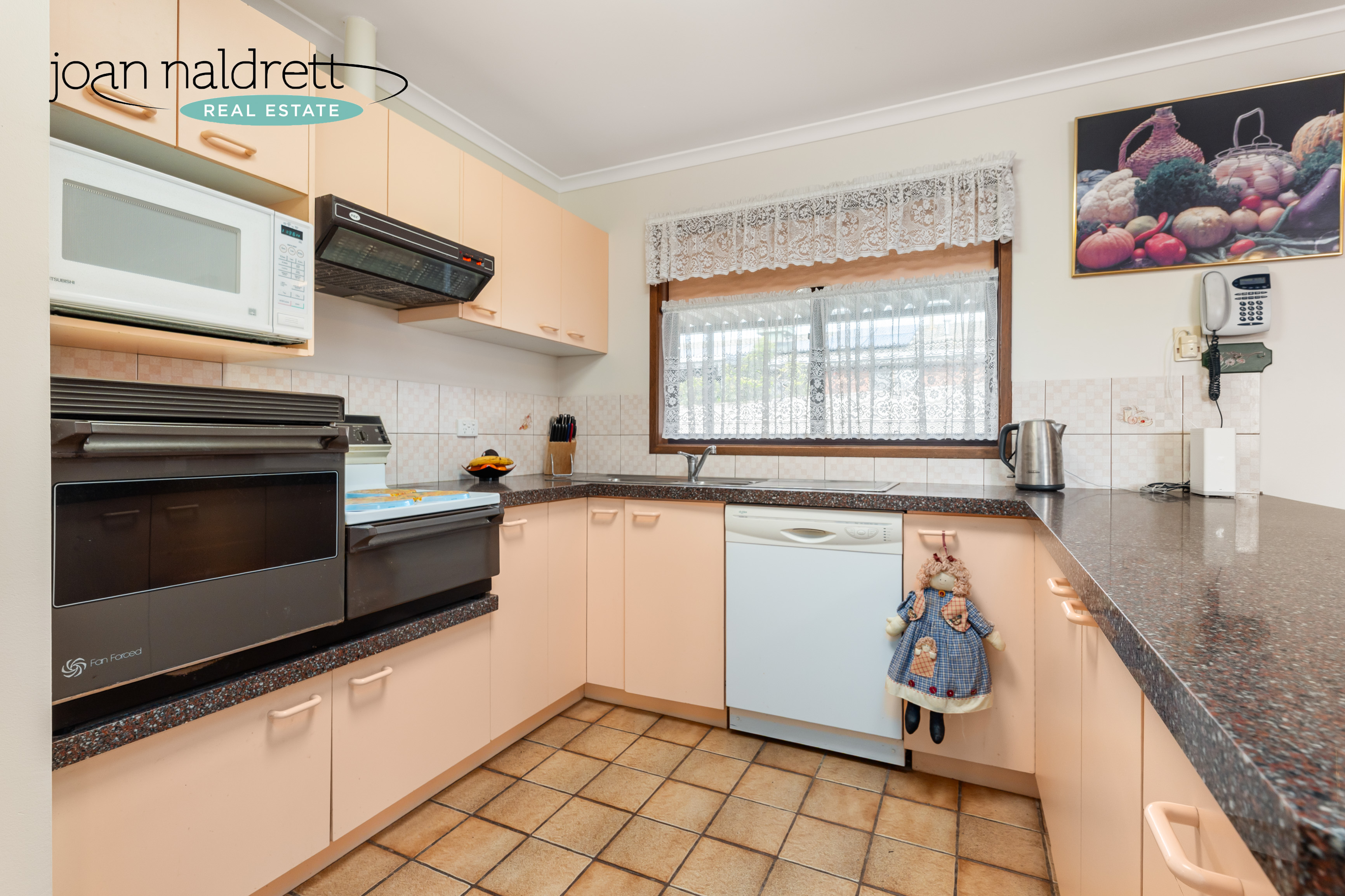 1 4 CHIFLEY STREET, WEST WODONGA VIC 3690 - Image 5