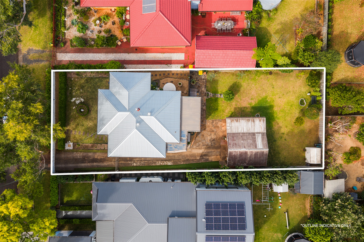 12 COLLINS STREET, Mount Lofty QLD 4350 - Image 2