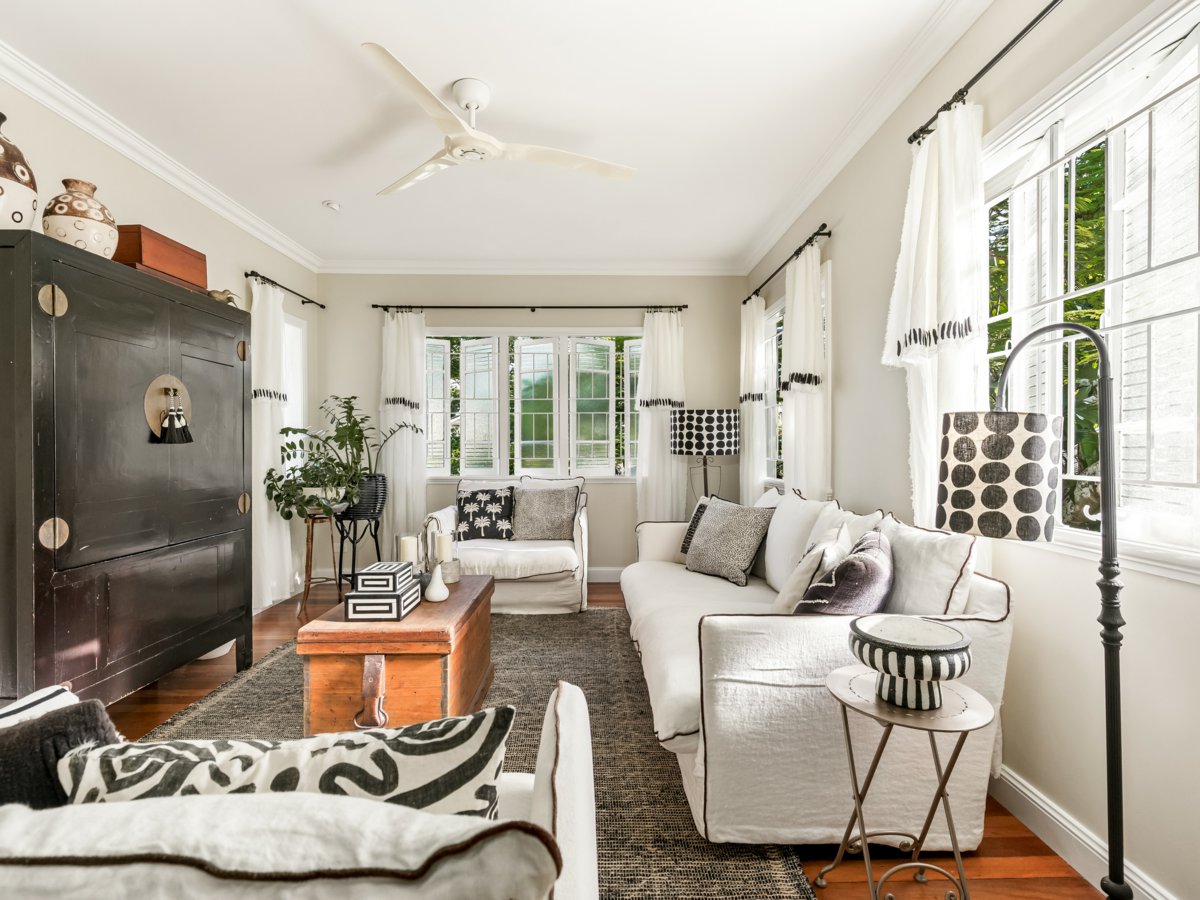 27 WYLIE STREET, Graceville QLD 4075 - Image 3