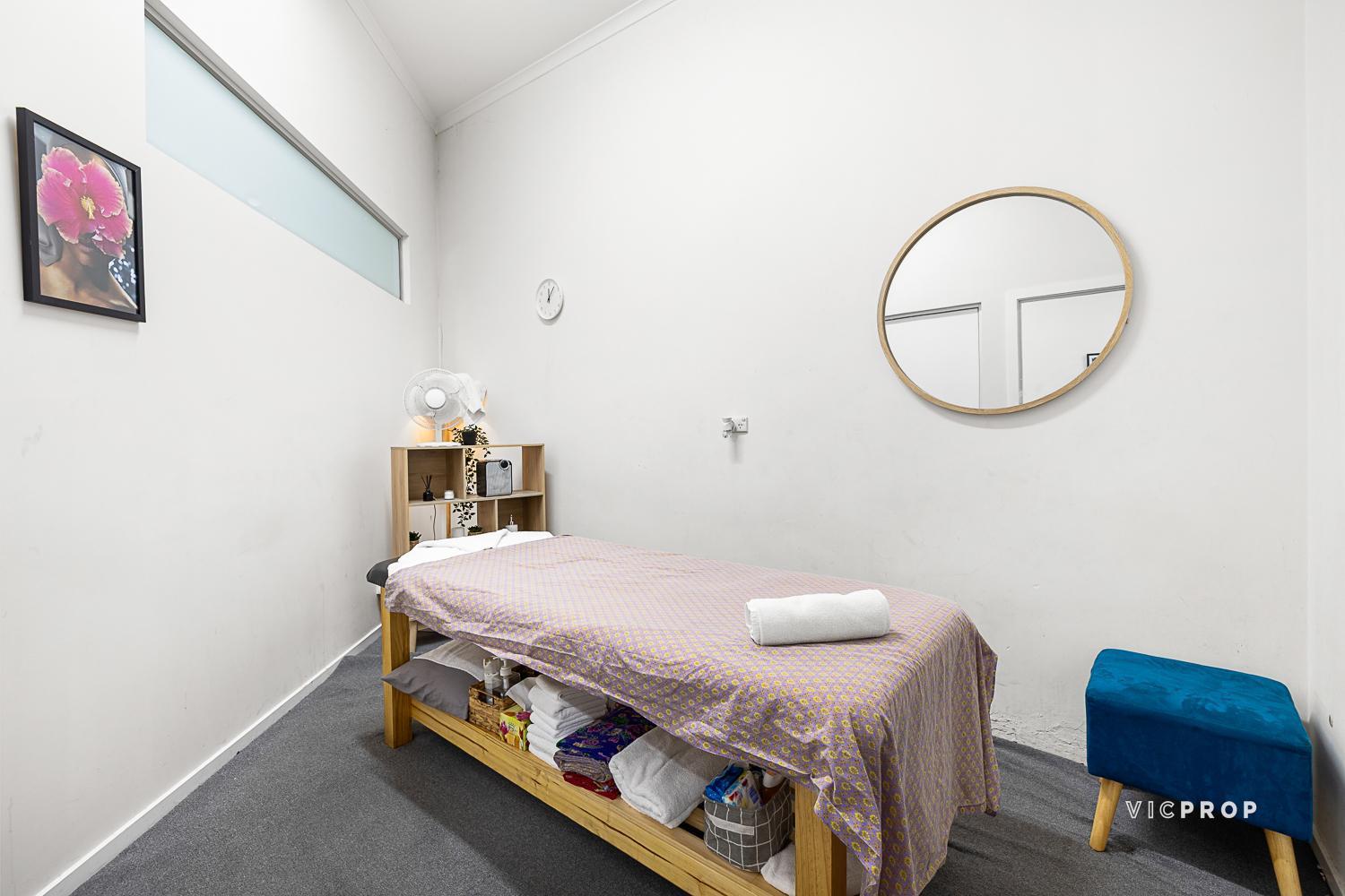2-bedroom unit at 258 Lower Plenty Road, Rosanna, VIC 3084, Banyule, Victoria