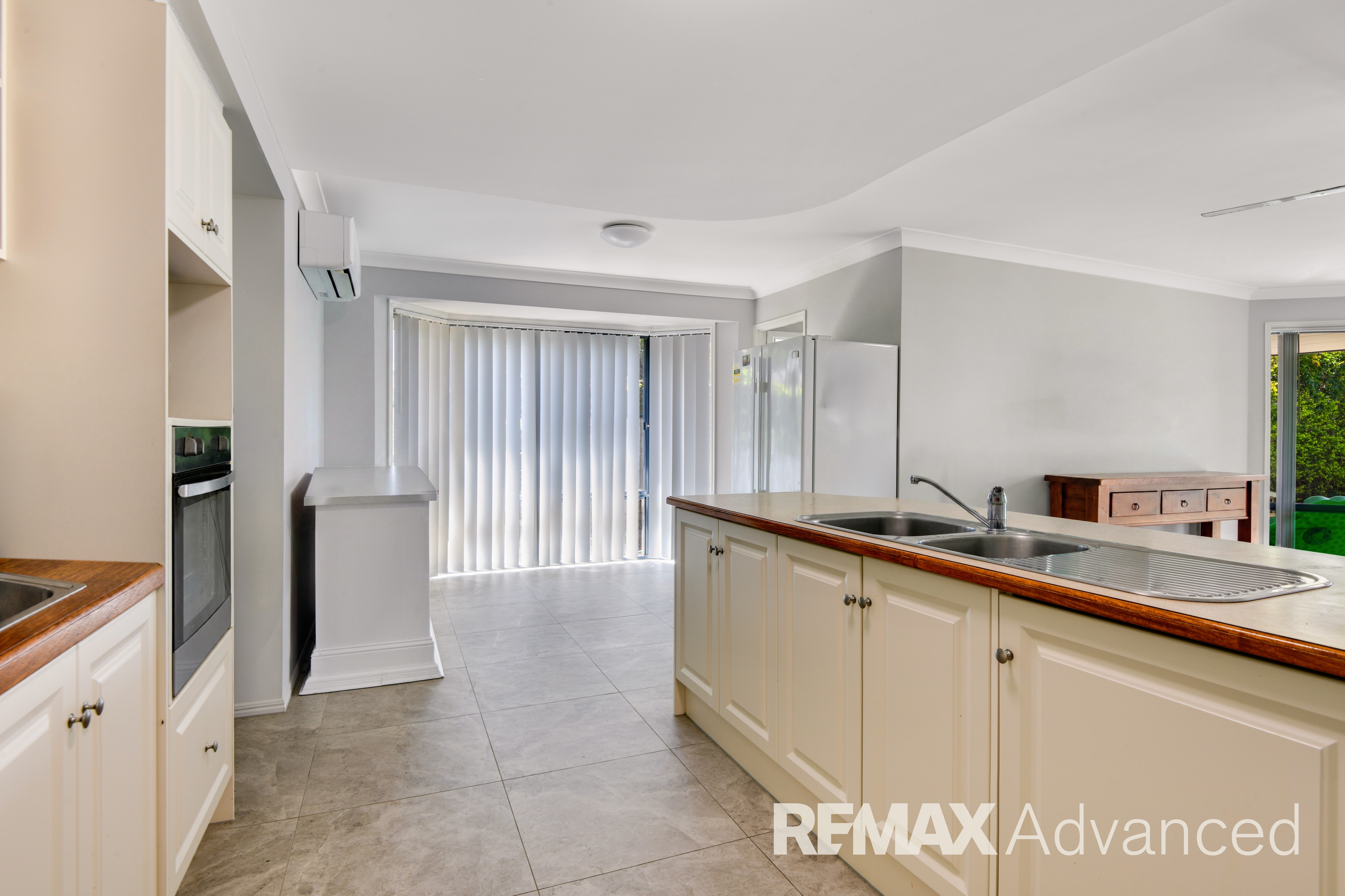 6 Avalon Street, Sandstone Point, QLD 4511 - Image 6