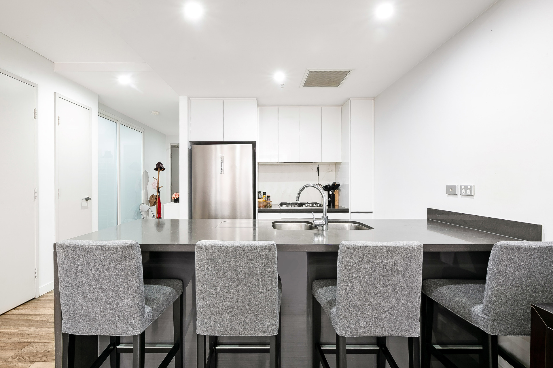 UNIT 428 55 CHURCH AVENUE, Mascot NSW 2020 - Image 4